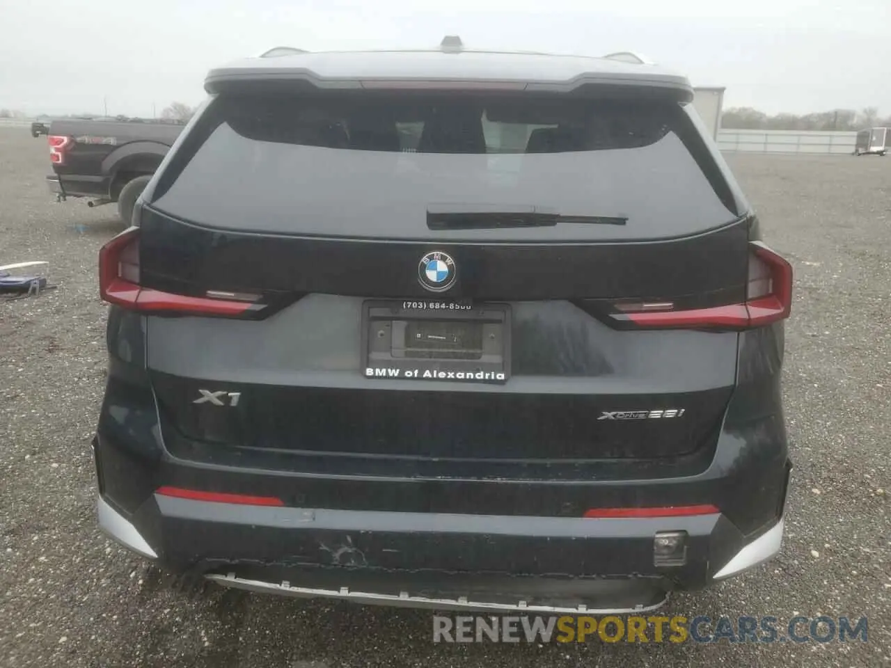 6 Photograph of a damaged car WBX73EF0XP5X30072 BMW X1 2023