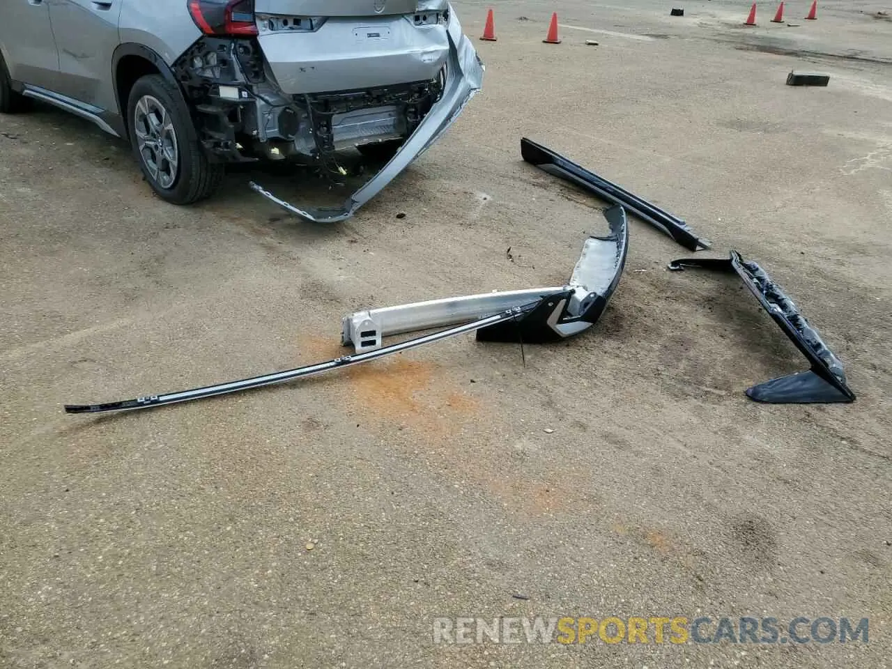 12 Photograph of a damaged car WBX73EF00R5Y31222 BMW X1 2024