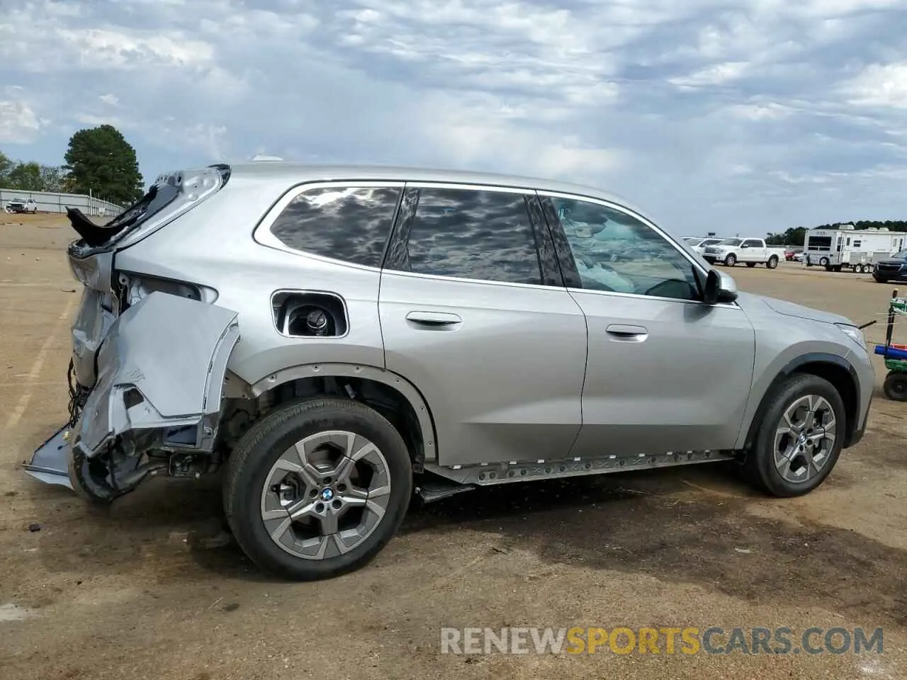 3 Photograph of a damaged car WBX73EF00R5Y31222 BMW X1 2024