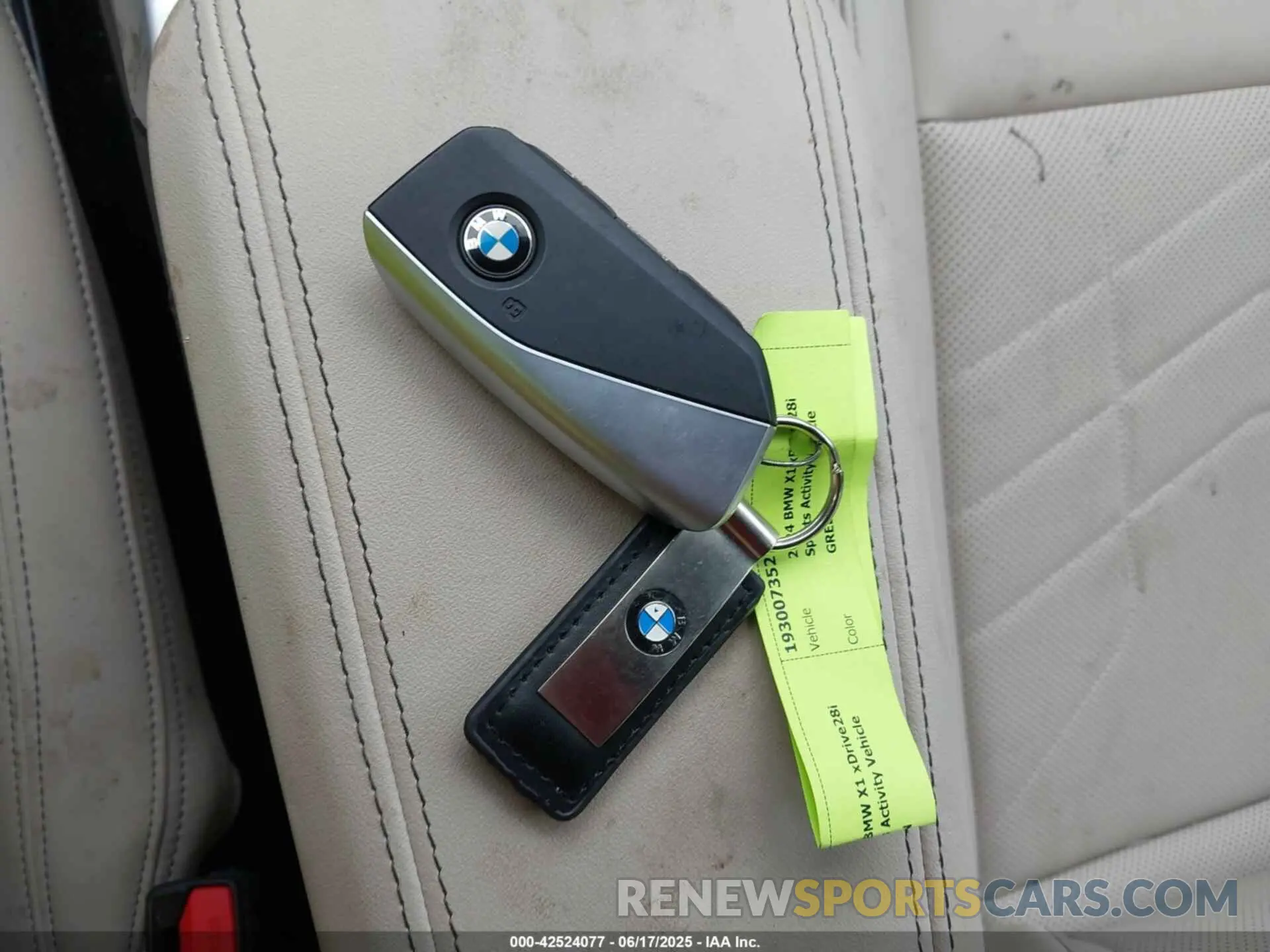 11 Photograph of a damaged car WBX73EF00R5Y41037 BMW X1 2024