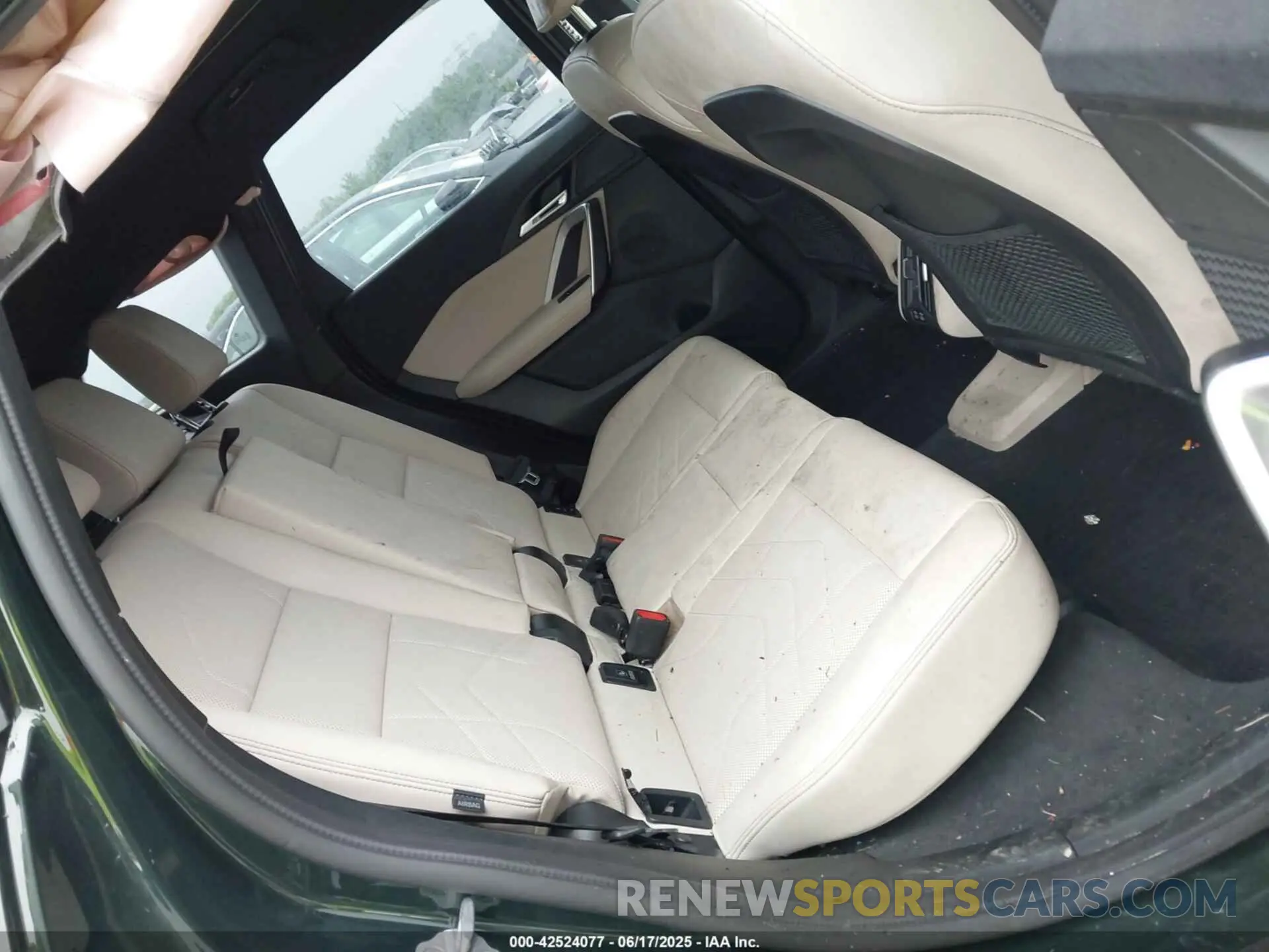 8 Photograph of a damaged car WBX73EF00R5Y41037 BMW X1 2024