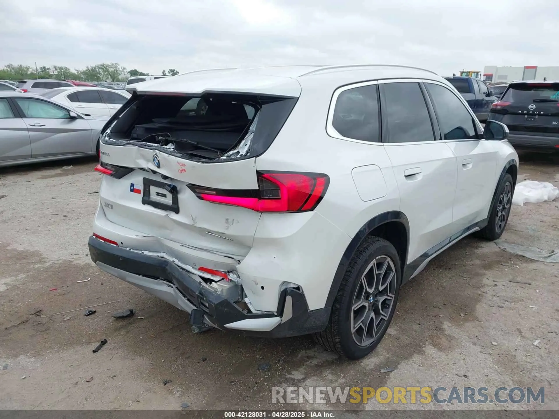 4 Photograph of a damaged car WBX73EF04R5Y61971 BMW X1 2024