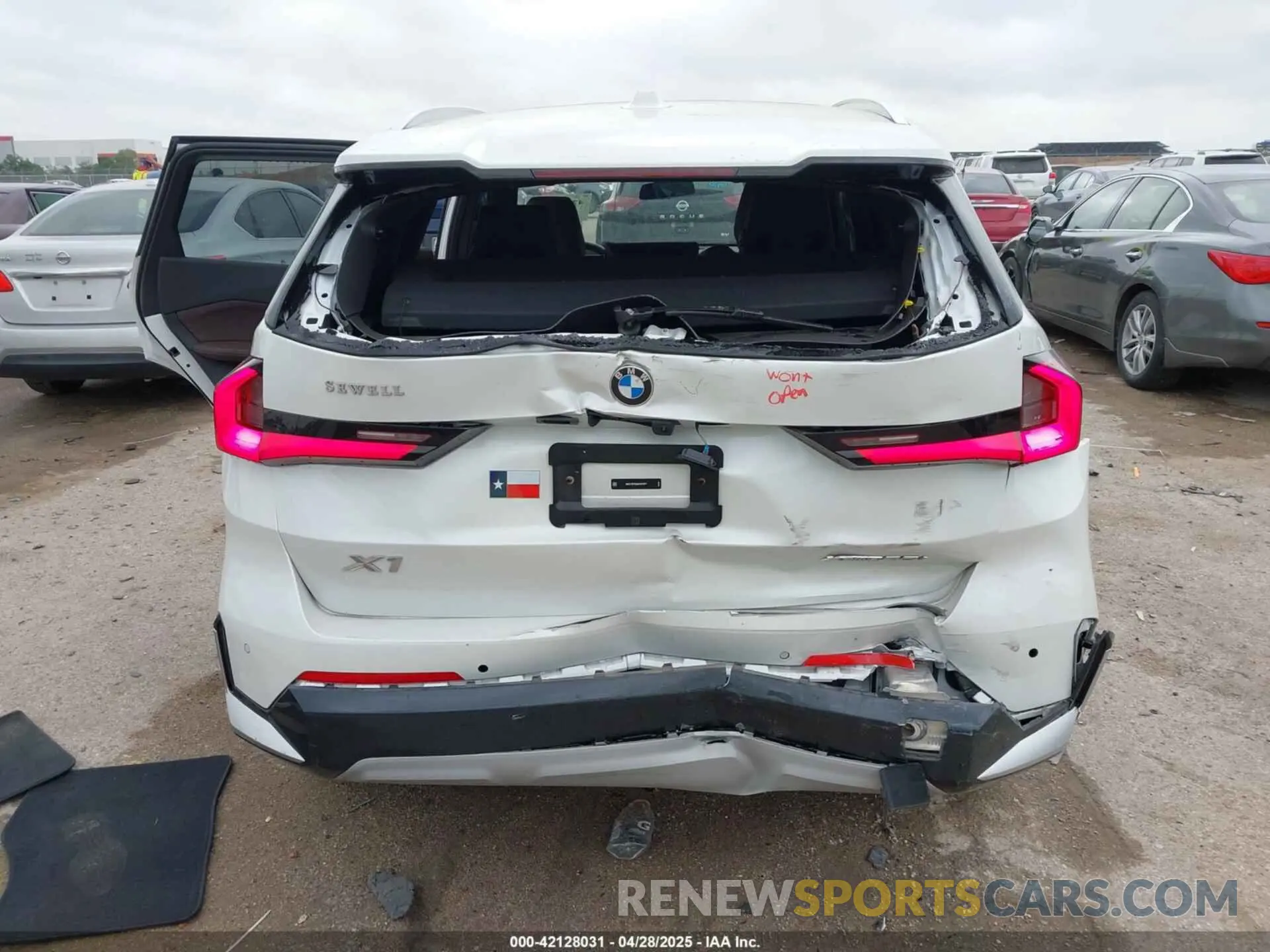 6 Photograph of a damaged car WBX73EF04R5Y61971 BMW X1 2024