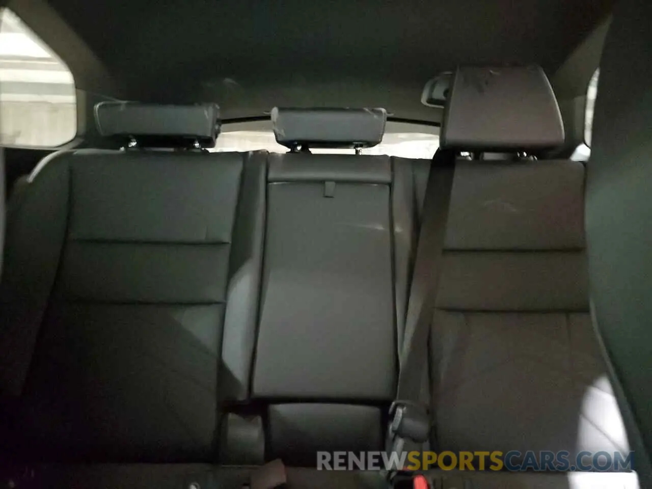 10 Photograph of a damaged car WBX73EF04R5Z84007 BMW X1 2024