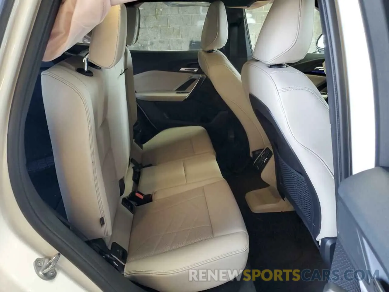 11 Photograph of a damaged car WBX73EF07R5Y48583 BMW X1 2024