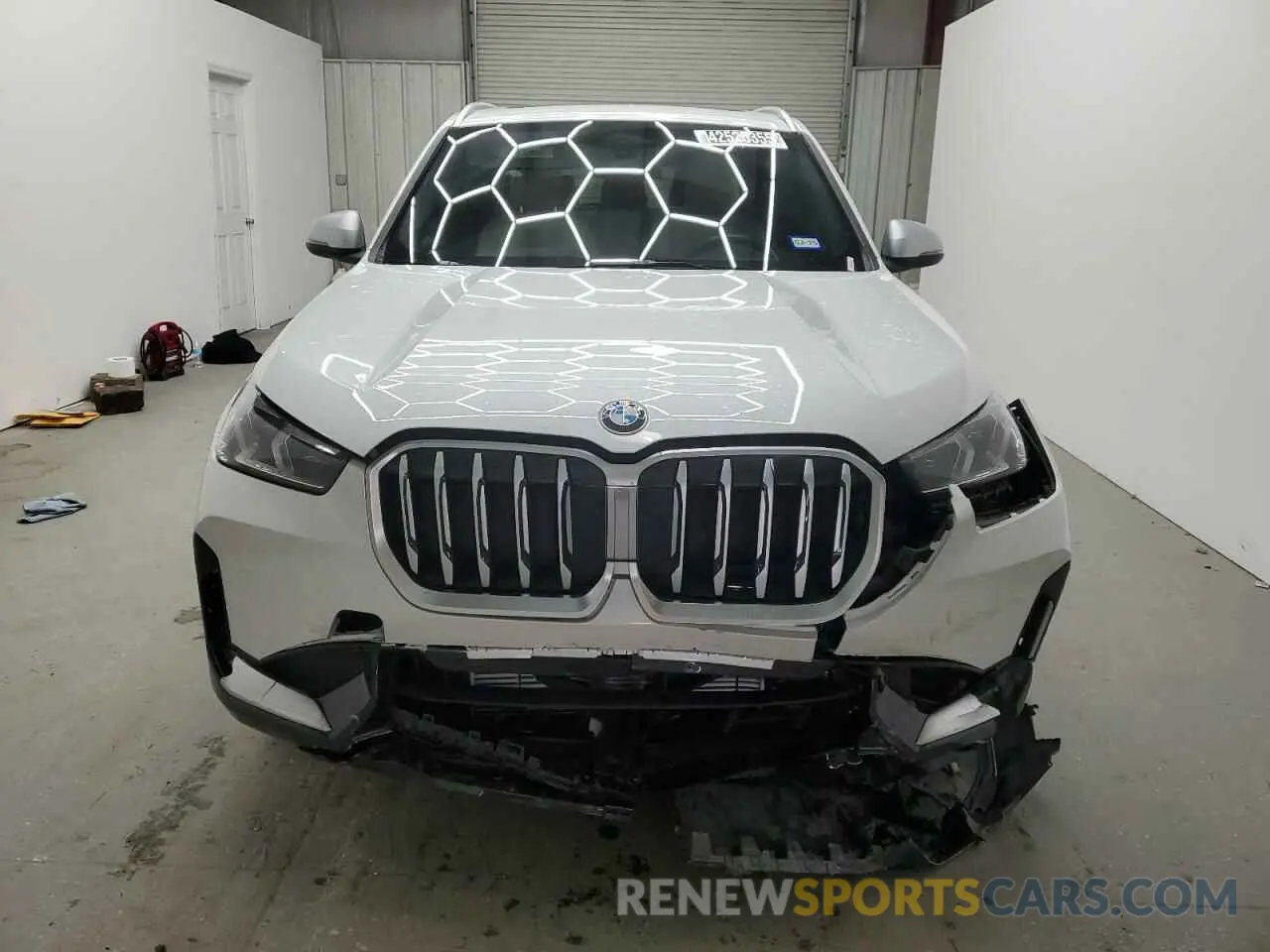 5 Photograph of a damaged car WBX73EF08R5Y83553 BMW X1 2024