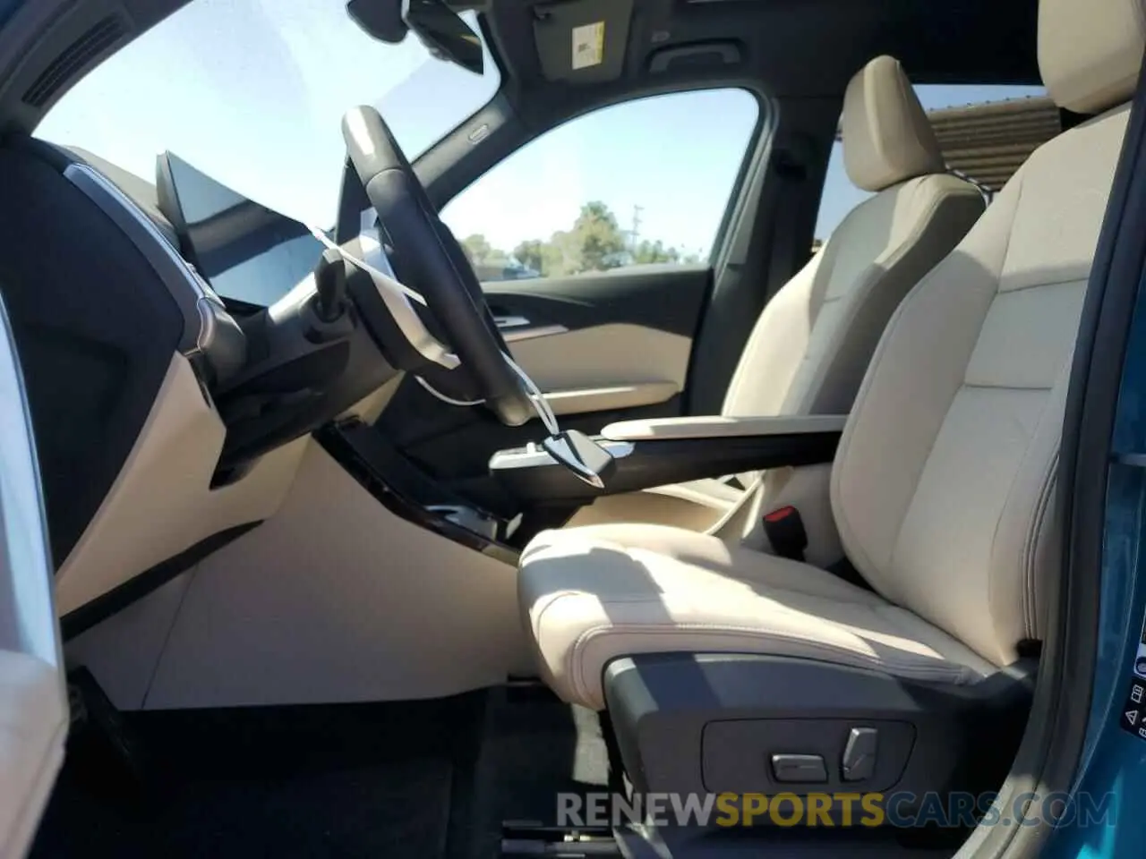 7 Photograph of a damaged car WBX73EF0XR5Z05777 BMW X1 2024