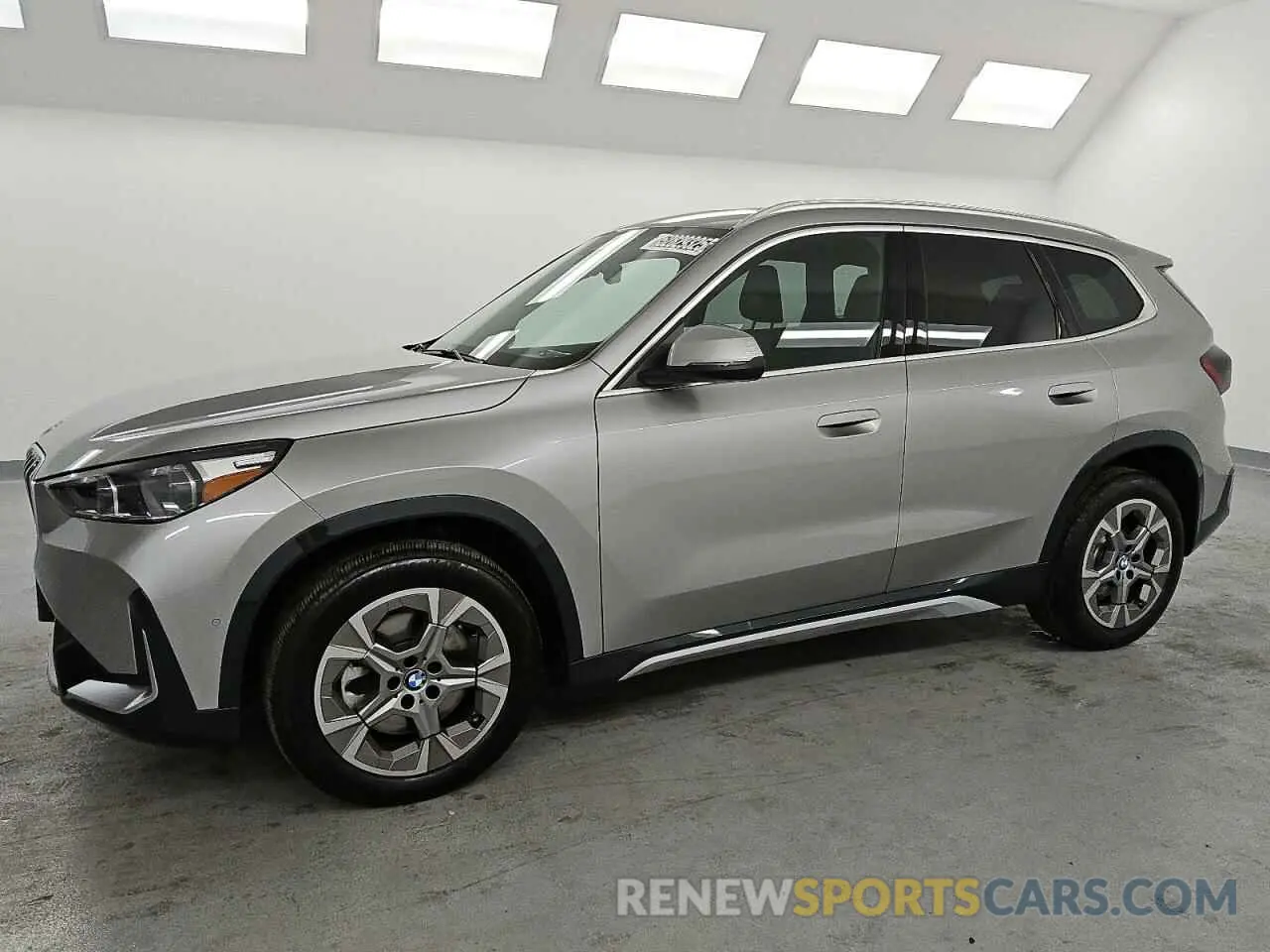 1 Photograph of a damaged car WBX73EF01S5108498 BMW X1 2025