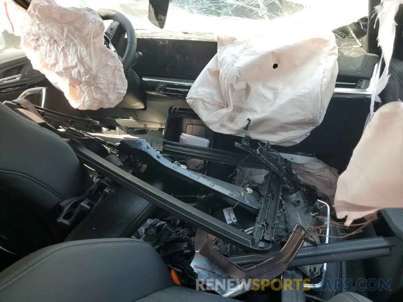 8 Photograph of a damaged car WBX73EF01S5221528 BMW X1 2025