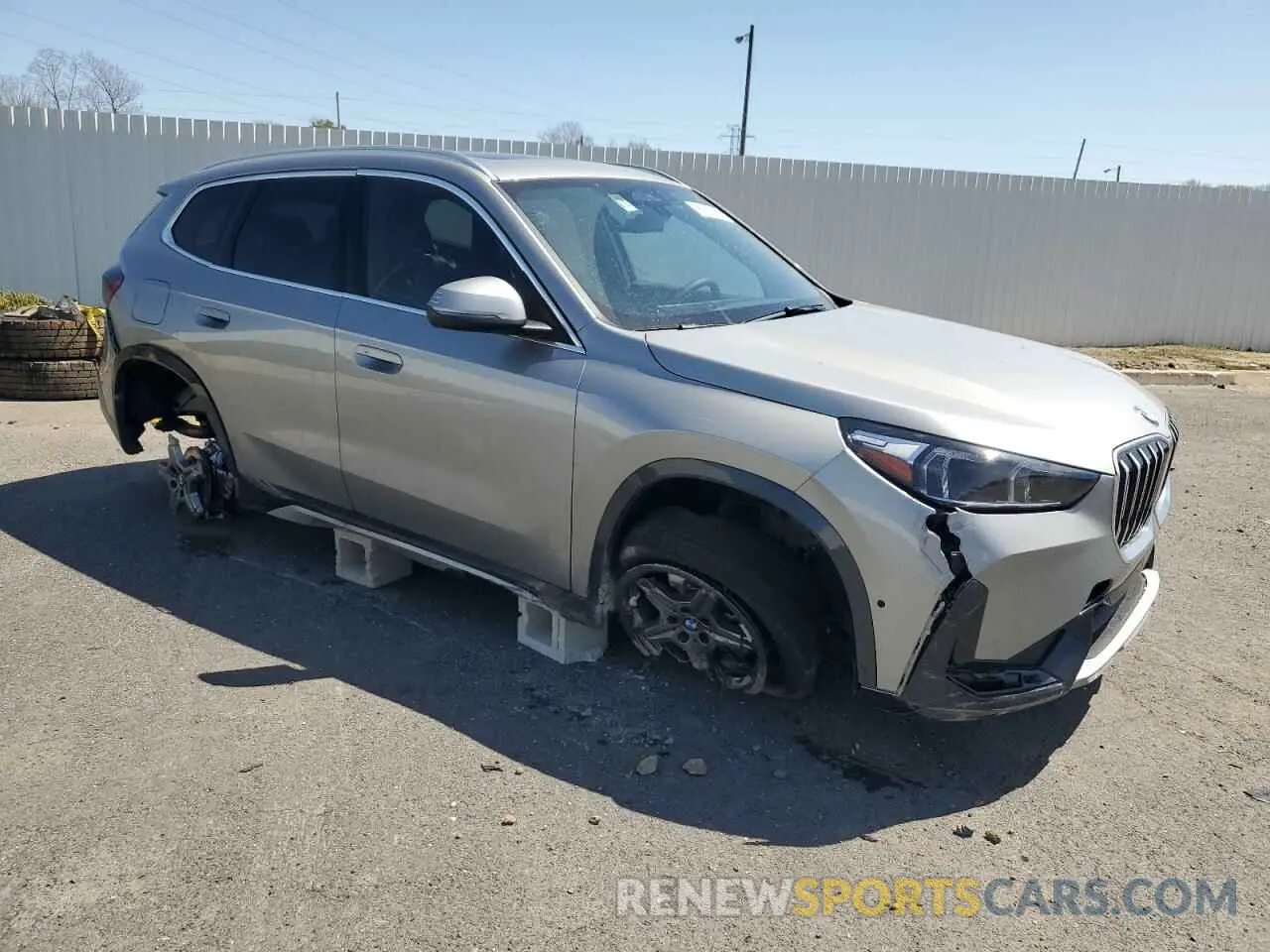 4 Photograph of a damaged car WBX73EF01S5241035 BMW X1 2025