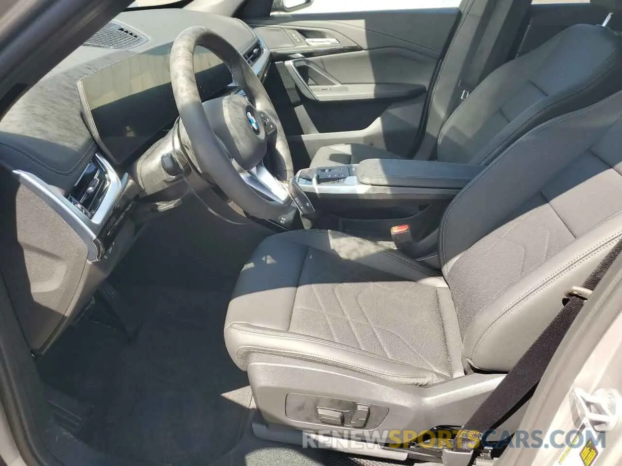 7 Photograph of a damaged car WBX73EF01S5241035 BMW X1 2025