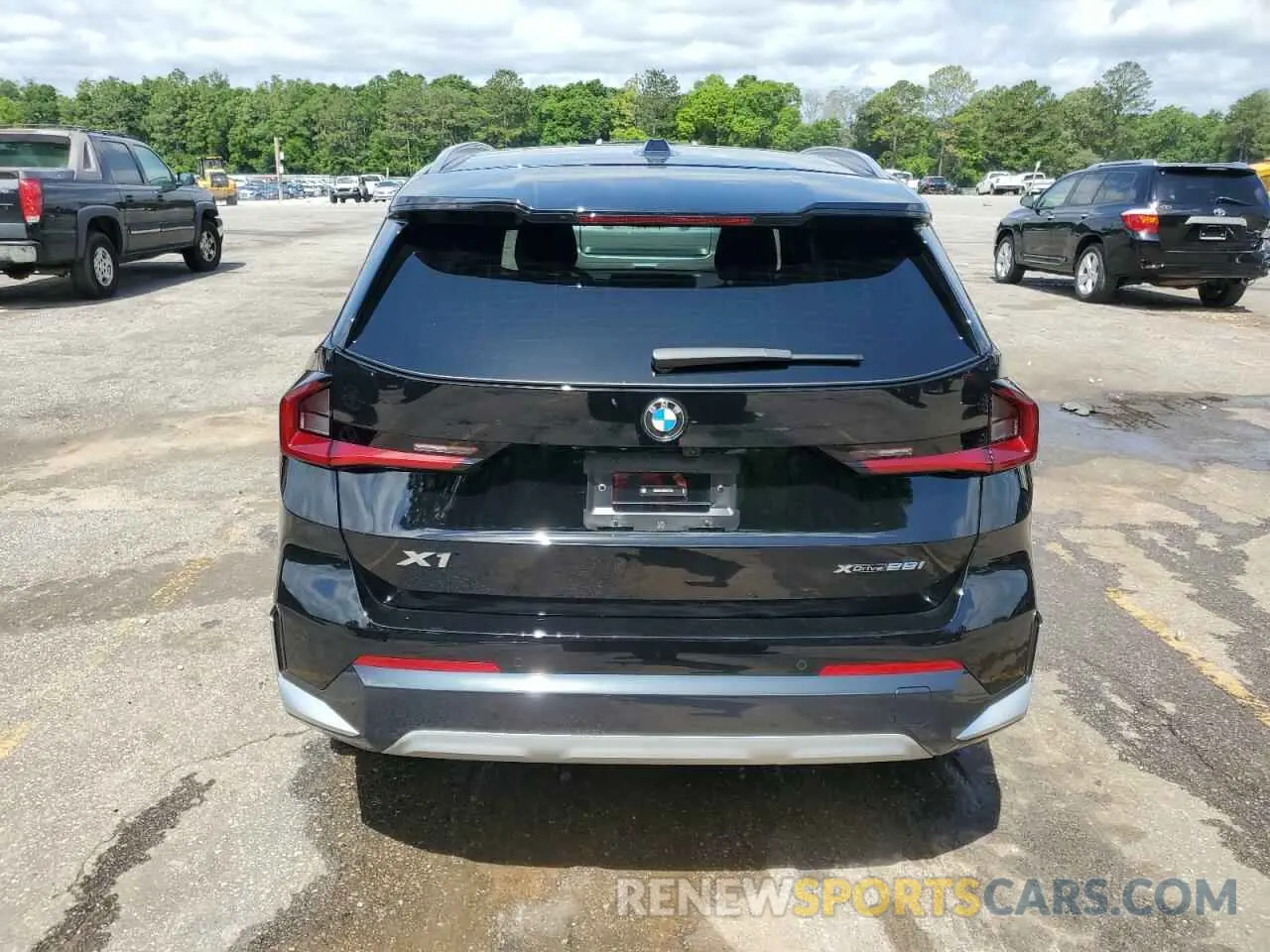 6 Photograph of a damaged car WBX73EF02S5044732 BMW X1 2025