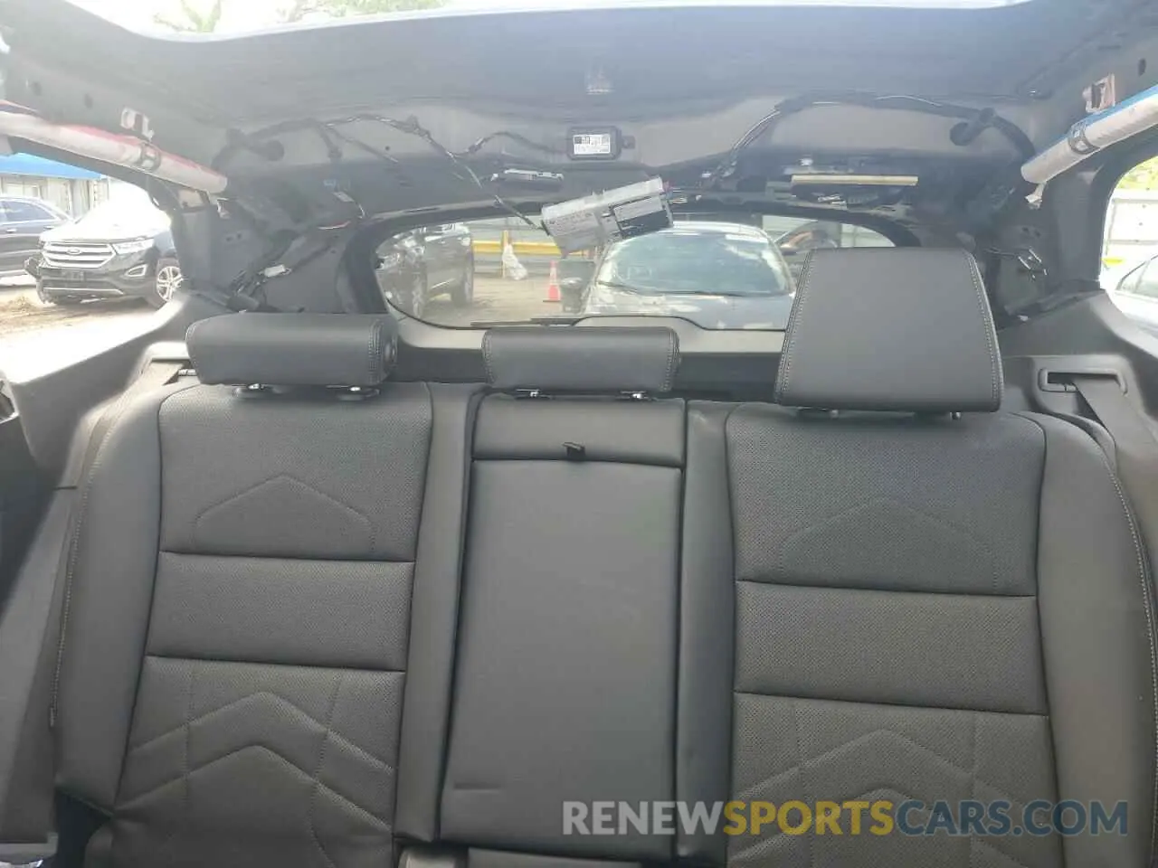 10 Photograph of a damaged car WBX73EF03S5165138 BMW X1 2025