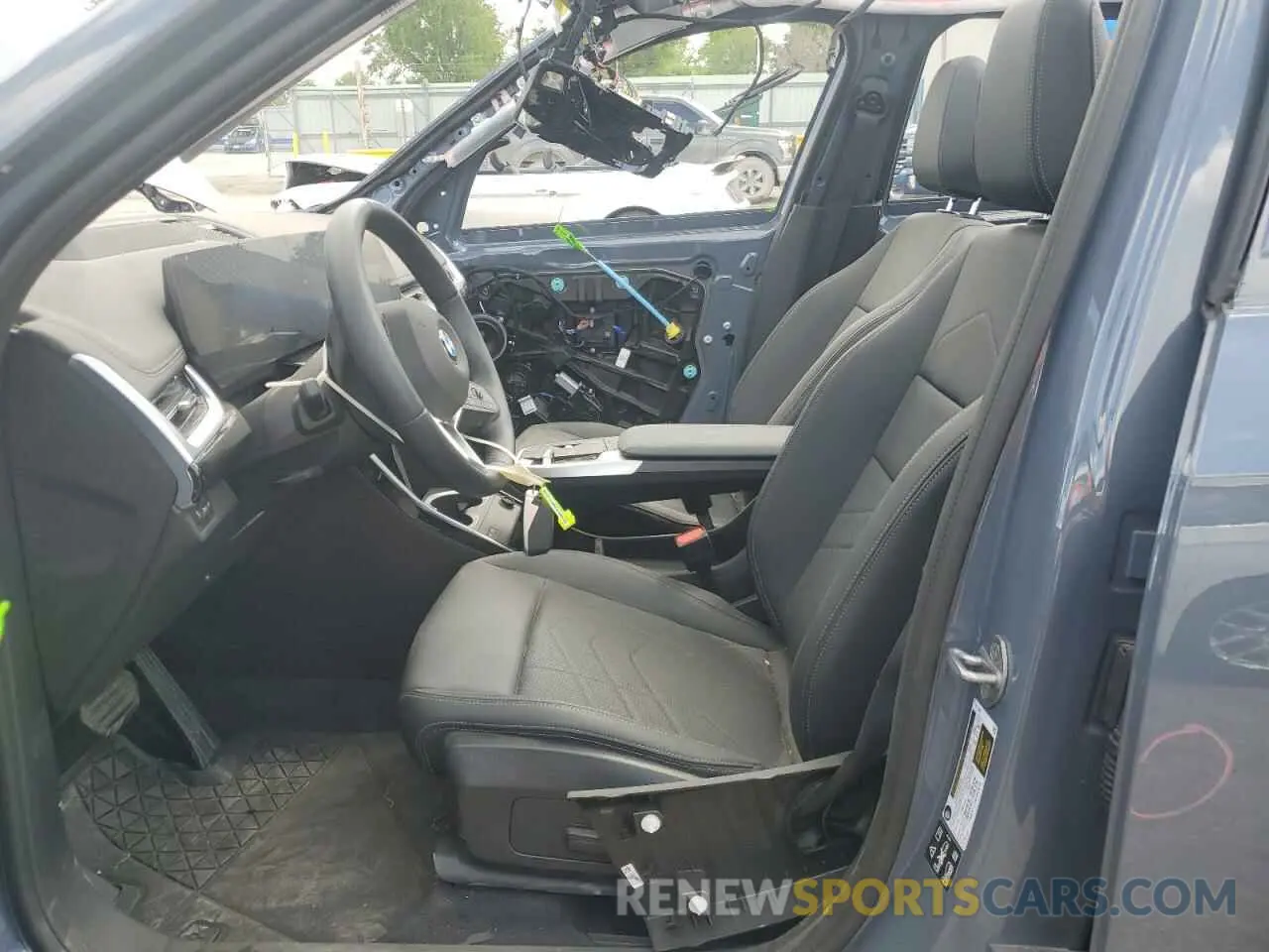 7 Photograph of a damaged car WBX73EF03S5165138 BMW X1 2025