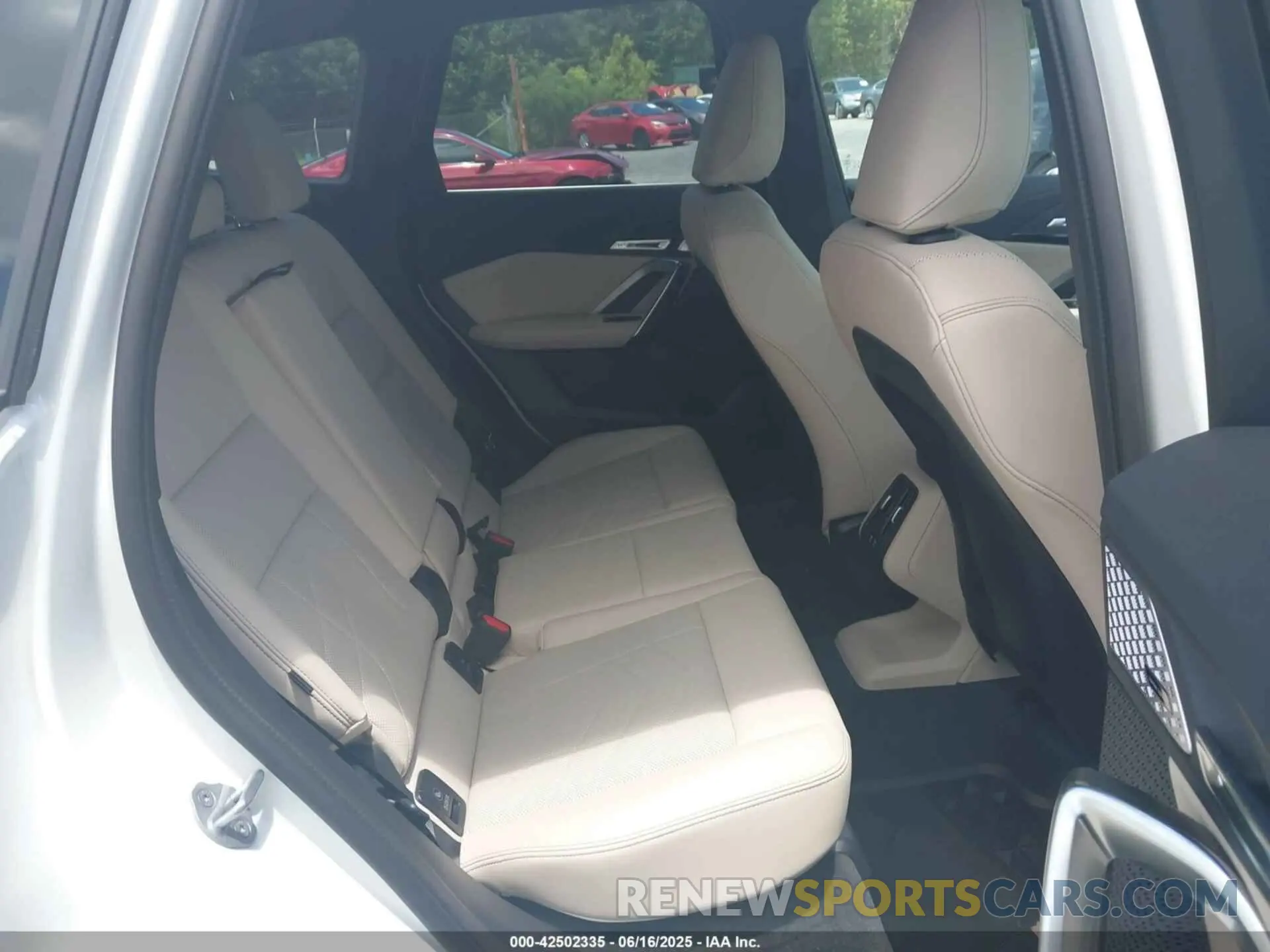 8 Photograph of a damaged car WBX73EF08S5141448 BMW X1 2025