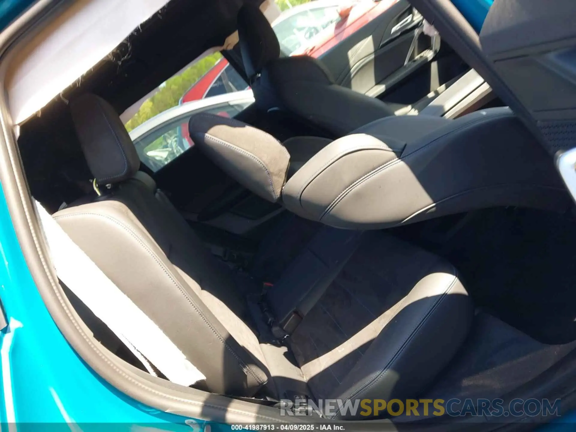 8 Photograph of a damaged car WBX73EF08S5177124 BMW X1 2025