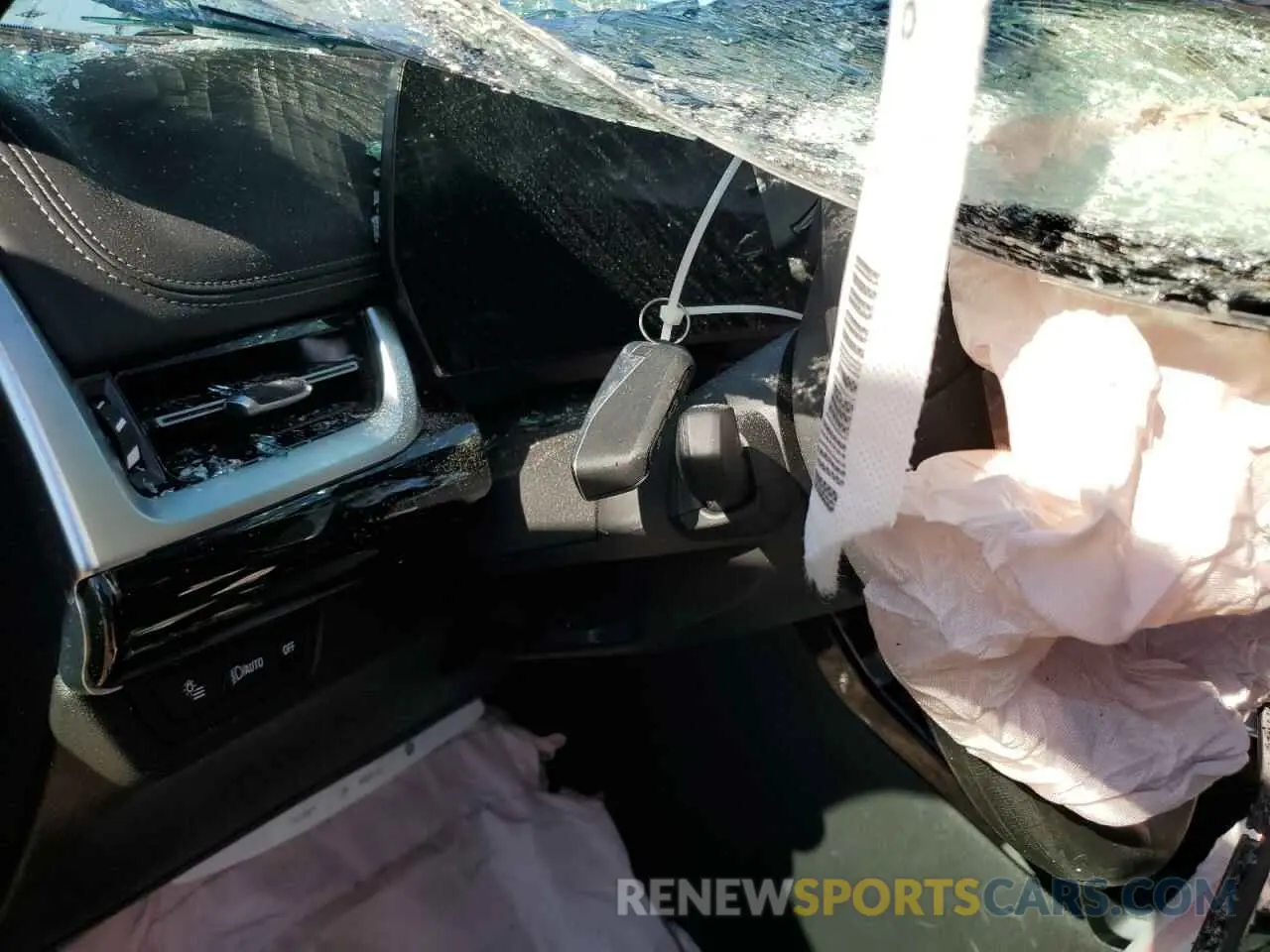 9 Photograph of a damaged car WBX73EF0XS5058247 BMW X1 2025