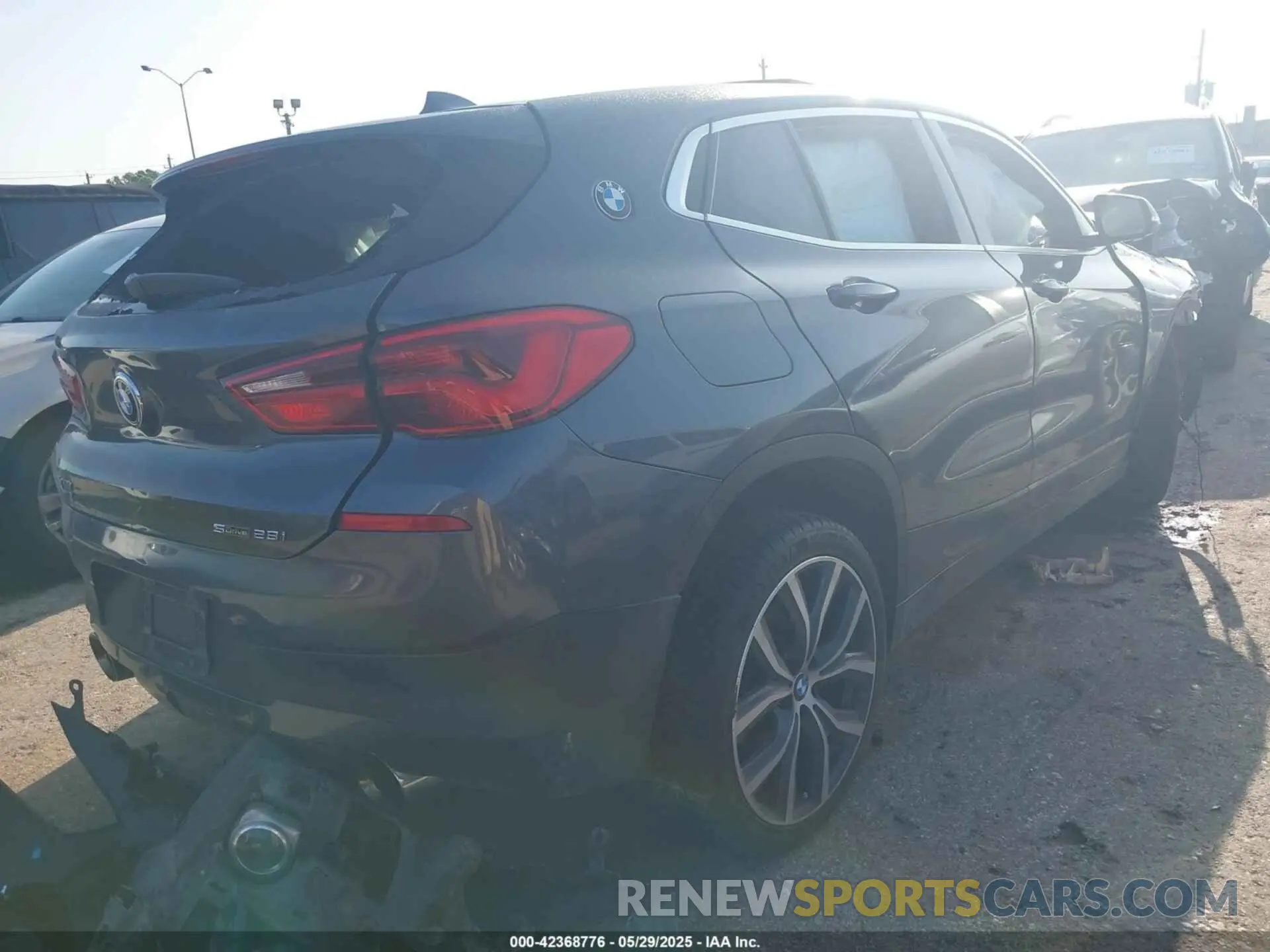 4 Photograph of a damaged car WBXYJ3C50KEP76968 BMW X2 2019