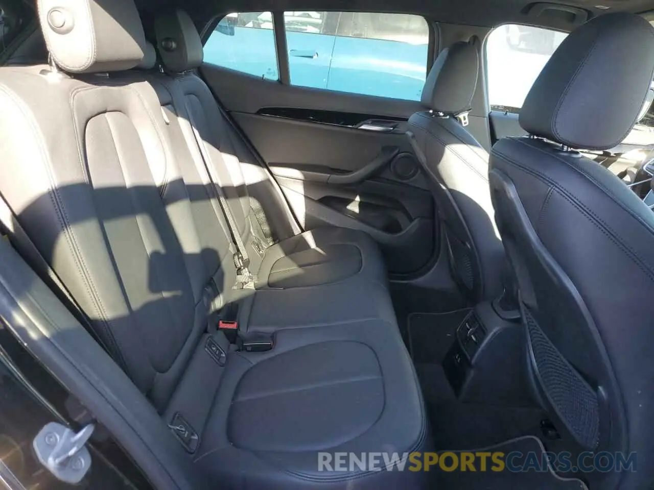 11 Photograph of a damaged car WBXYJ3C50KEP77537 BMW X2 2019