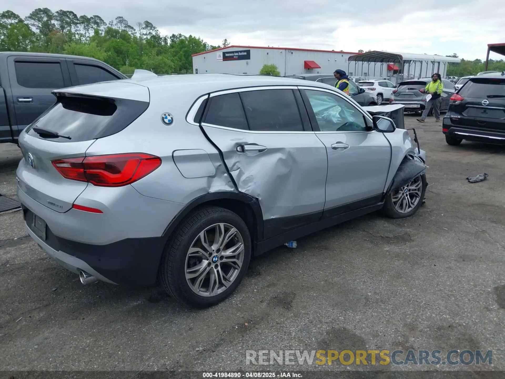4 Photograph of a damaged car WBXYJ3C51KEP77367 BMW X2 2019