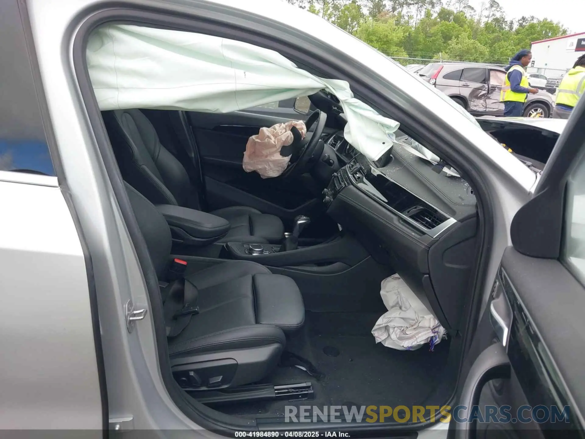 5 Photograph of a damaged car WBXYJ3C51KEP77367 BMW X2 2019