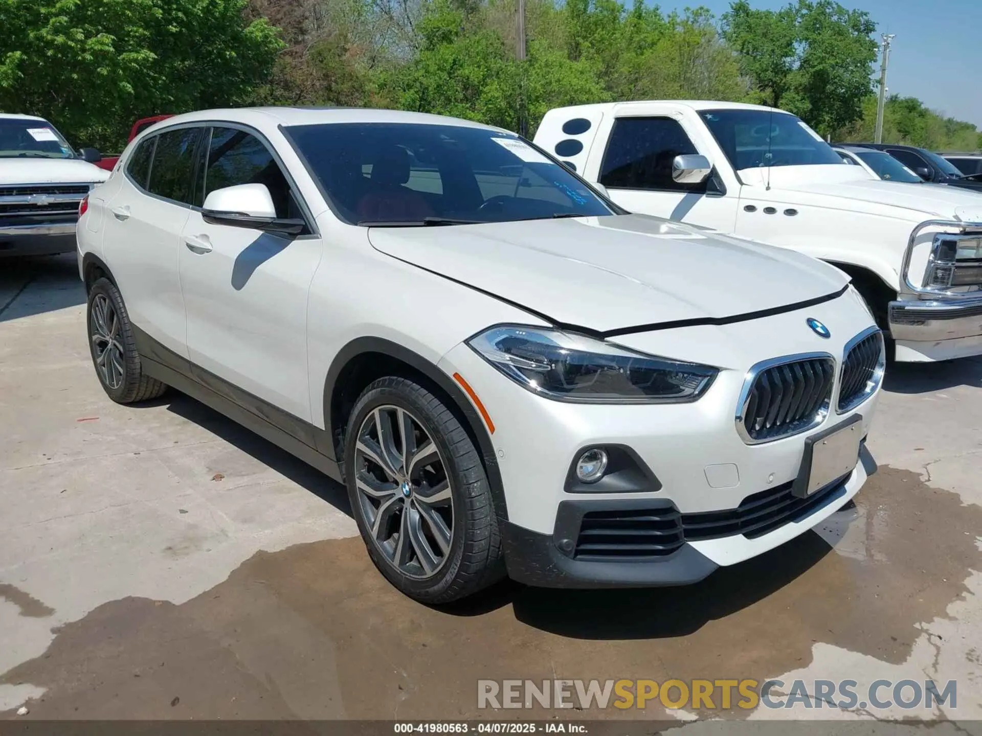 1 Photograph of a damaged car WBXYJ3C54KEP77637 BMW X2 2019