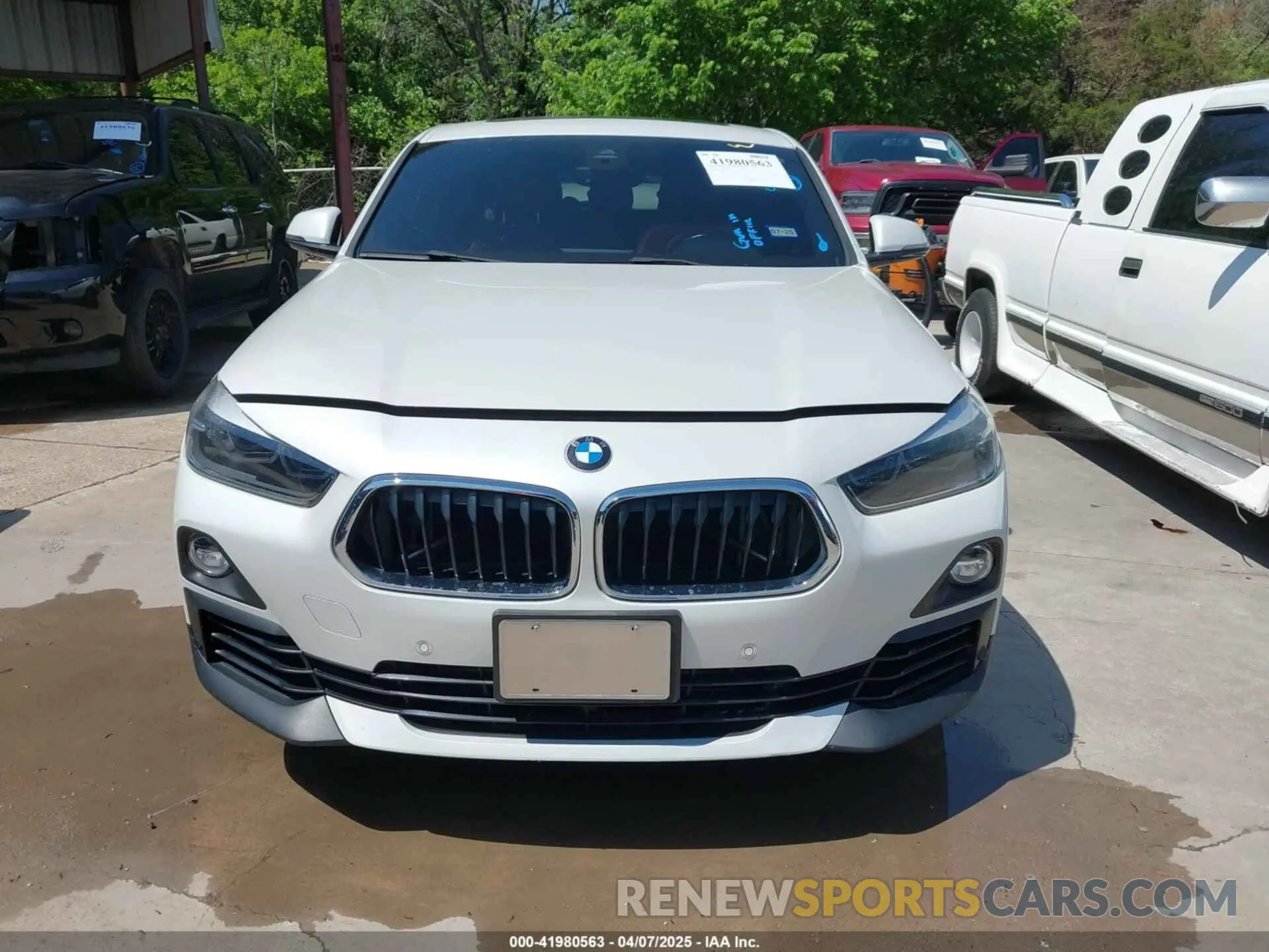 11 Photograph of a damaged car WBXYJ3C54KEP77637 BMW X2 2019