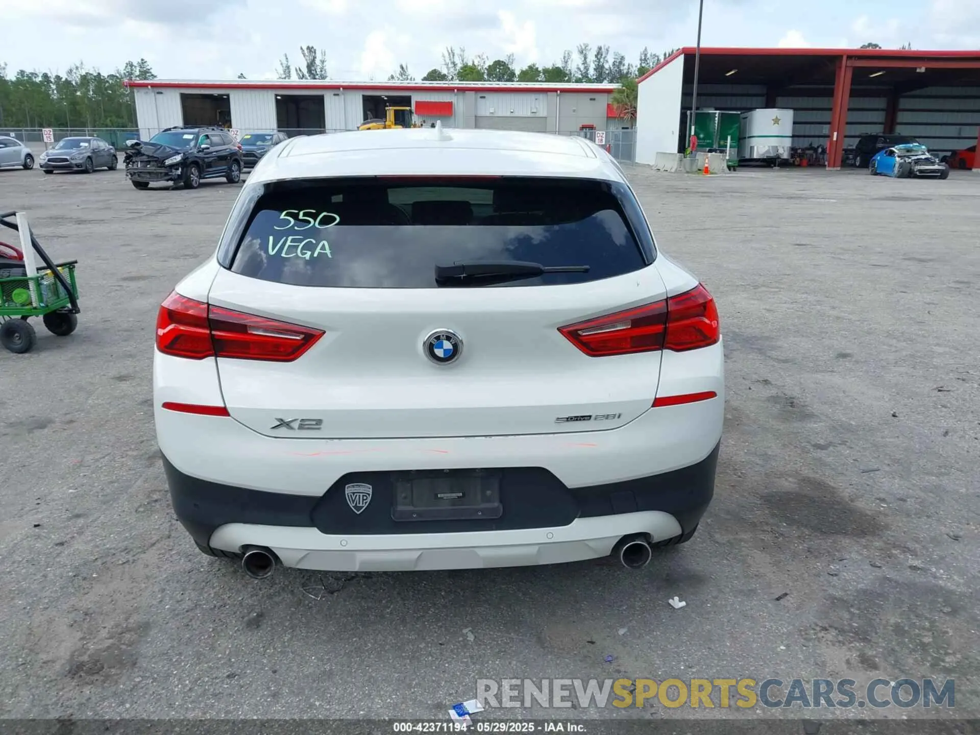 16 Photograph of a damaged car WBXYJ3C57KEP77180 BMW X2 2019