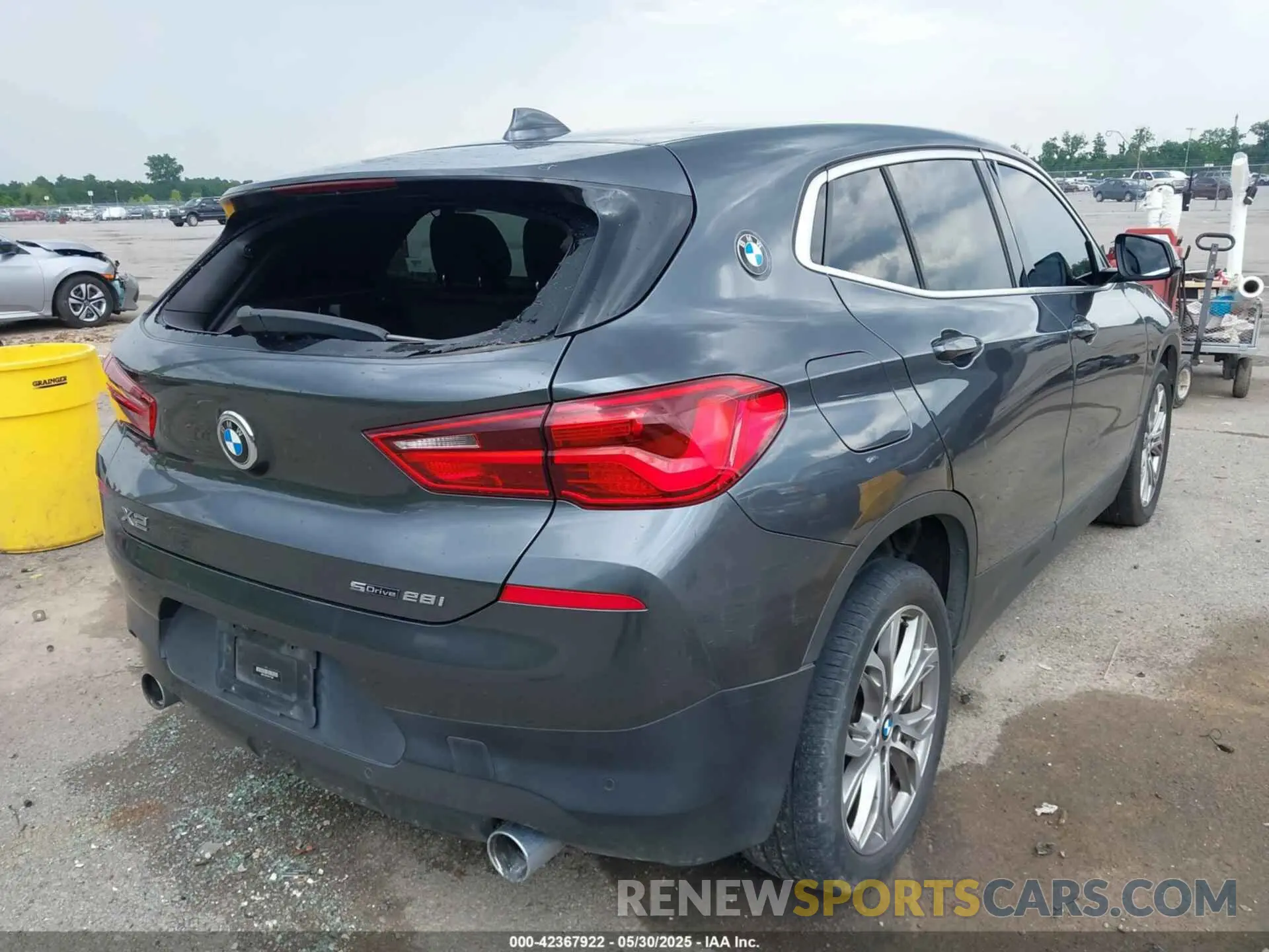 4 Photograph of a damaged car WBXYJ3C57KEP77308 BMW X2 2019