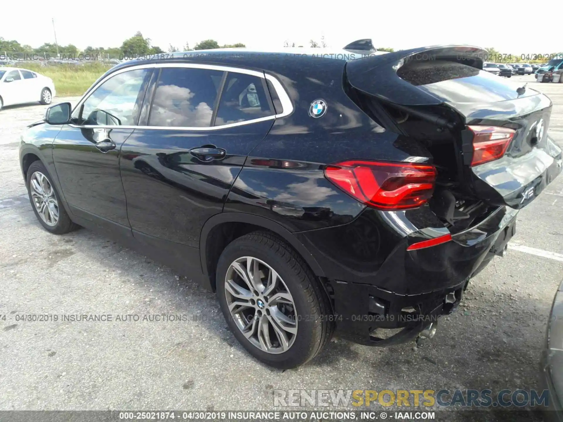 3 Photograph of a damaged car WBXYJ3C59KEP77097 BMW X2 2019