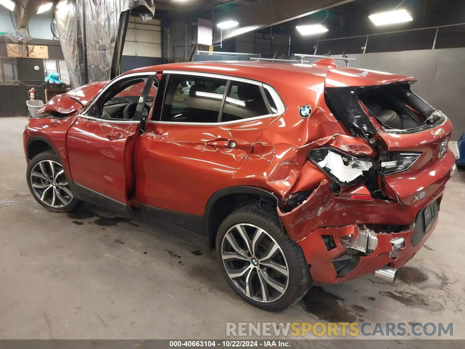 3 Photograph of a damaged car WBXYJ5C51K5N36971 BMW X2 2019