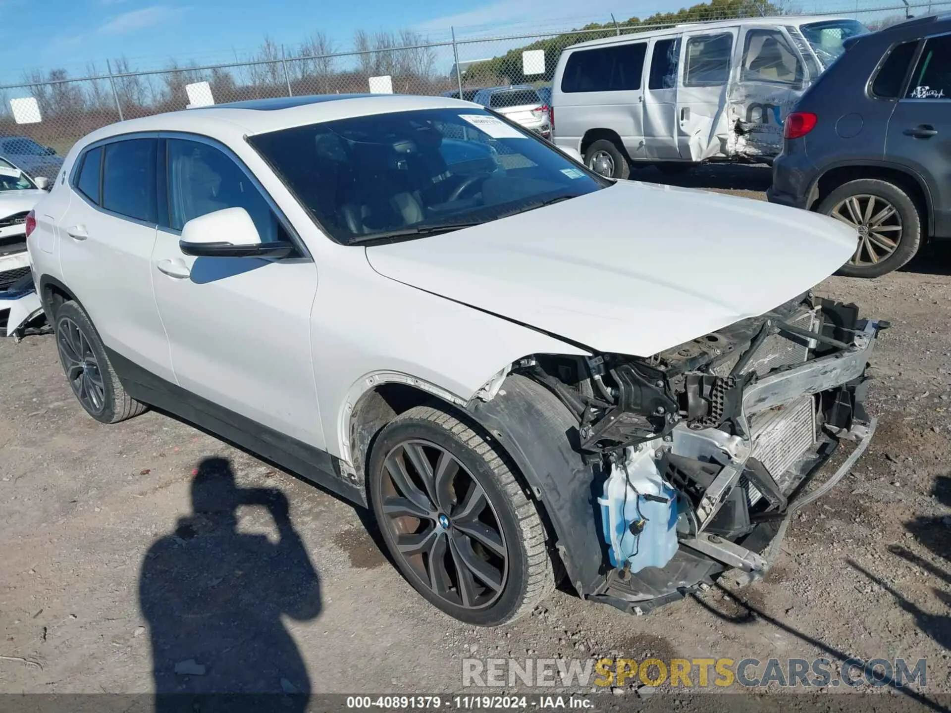 1 Photograph of a damaged car WBXYJ5C54K5N63579 BMW X2 2019