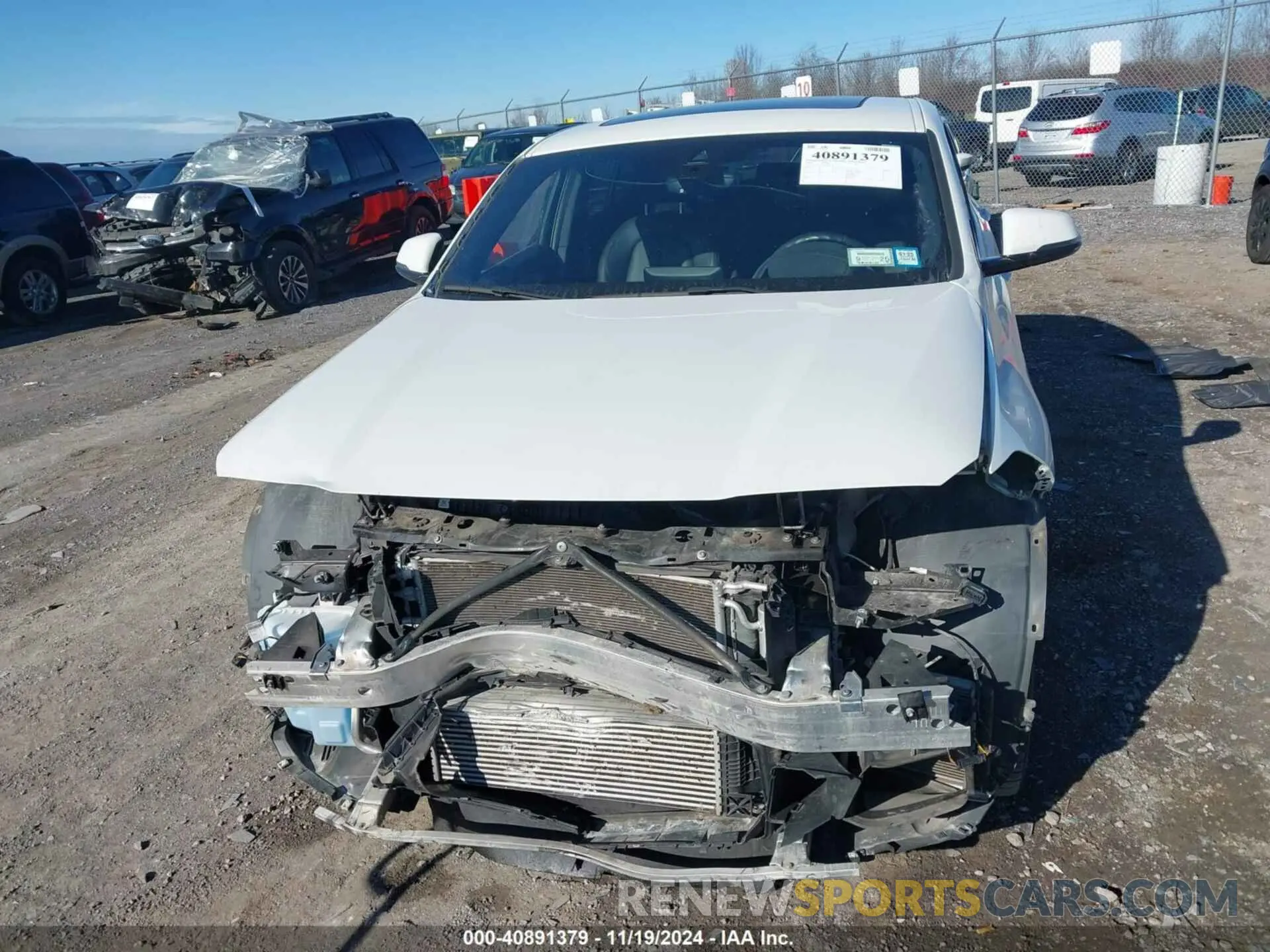 13 Photograph of a damaged car WBXYJ5C54K5N63579 BMW X2 2019