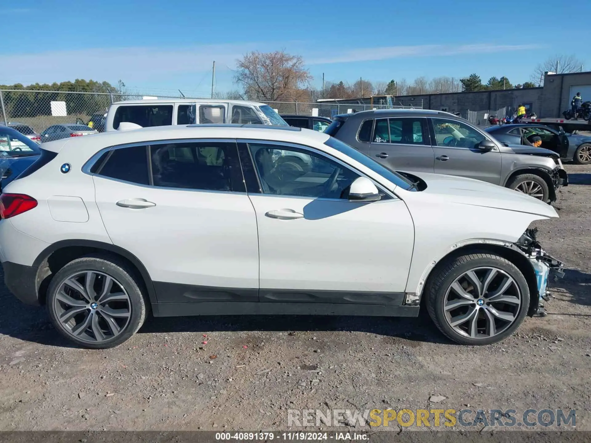 14 Photograph of a damaged car WBXYJ5C54K5N63579 BMW X2 2019