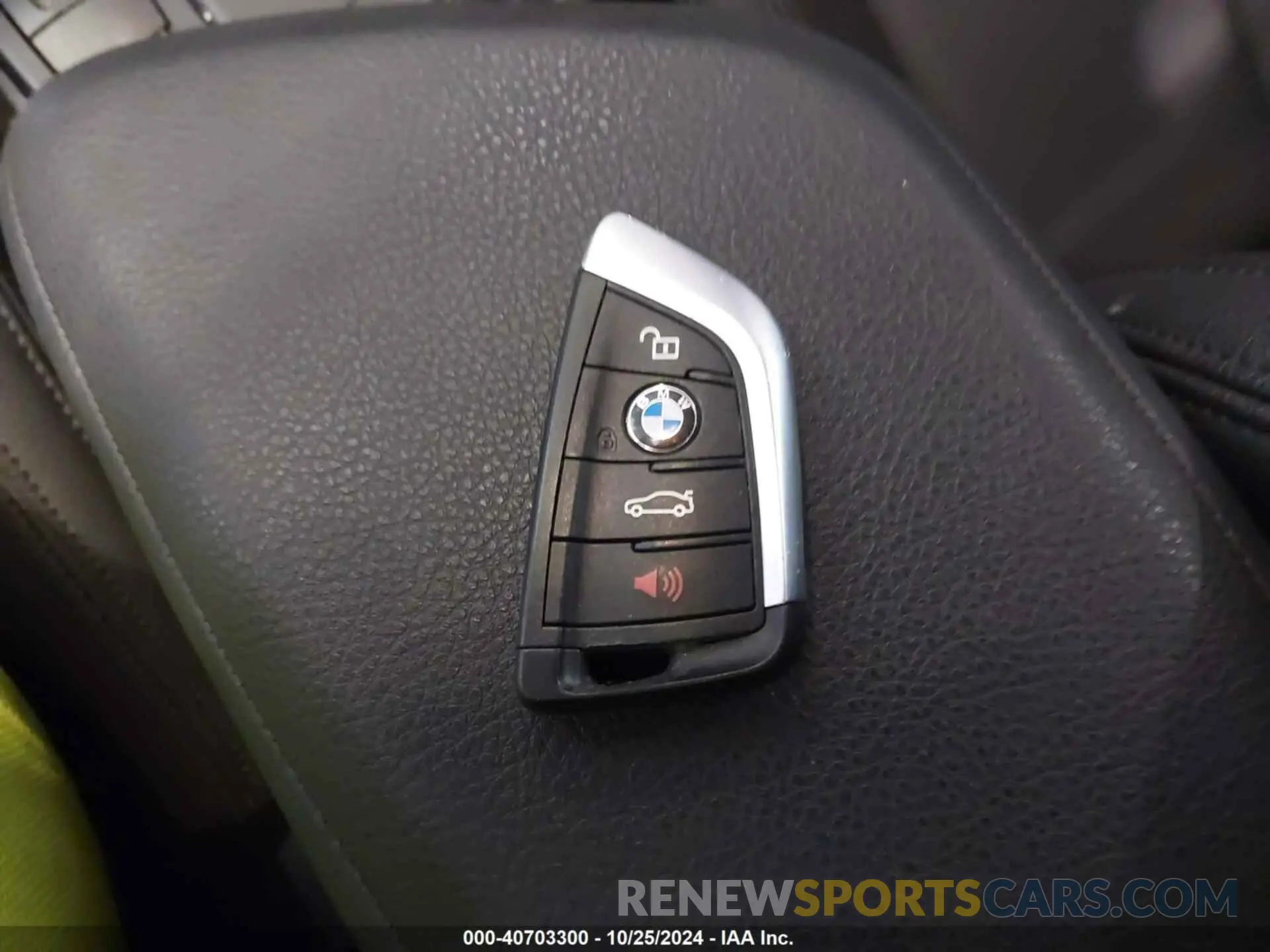 11 Photograph of a damaged car WBXYJ5C54KEF83673 BMW X2 2019