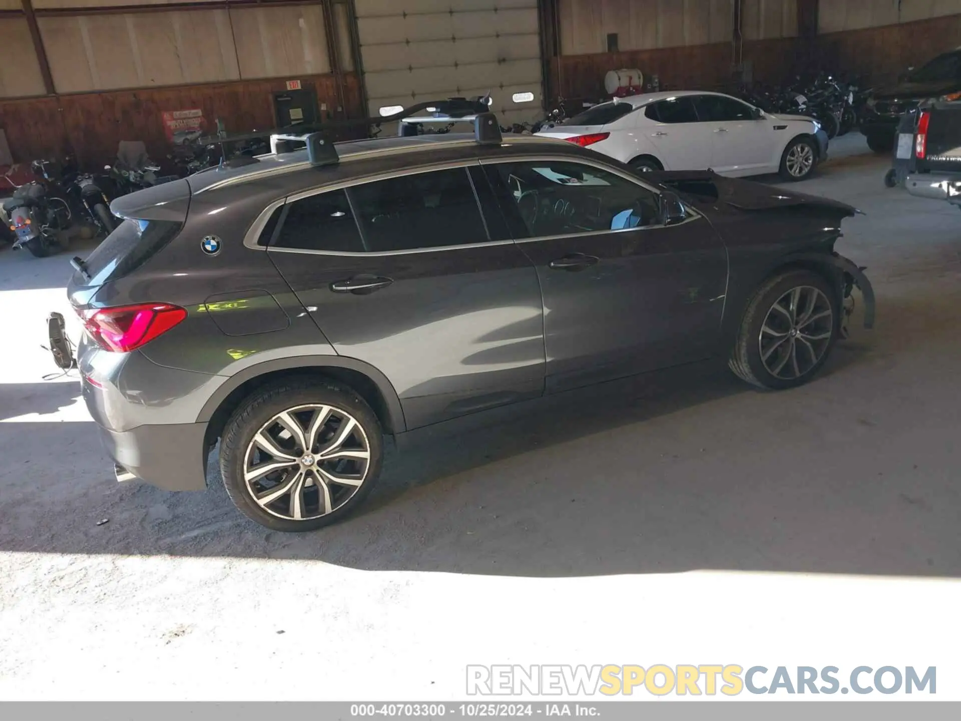 4 Photograph of a damaged car WBXYJ5C54KEF83673 BMW X2 2019