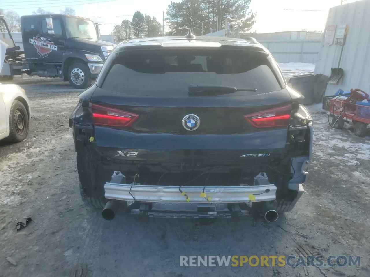6 Photograph of a damaged car WBXYJ5C57KEF83523 BMW X2 2019