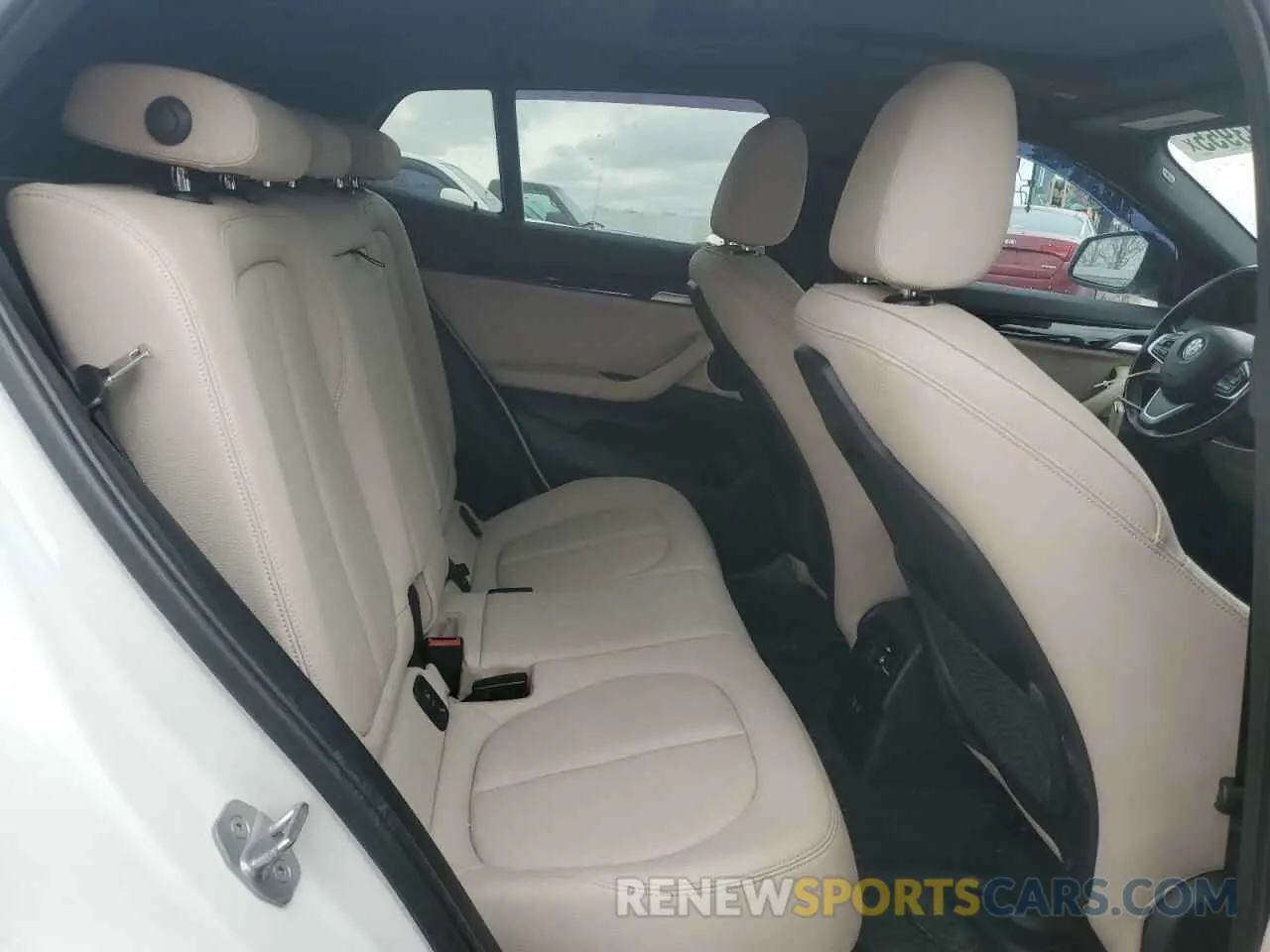 11 Photograph of a damaged car WBXYJ5C58K5N18788 BMW X2 2019