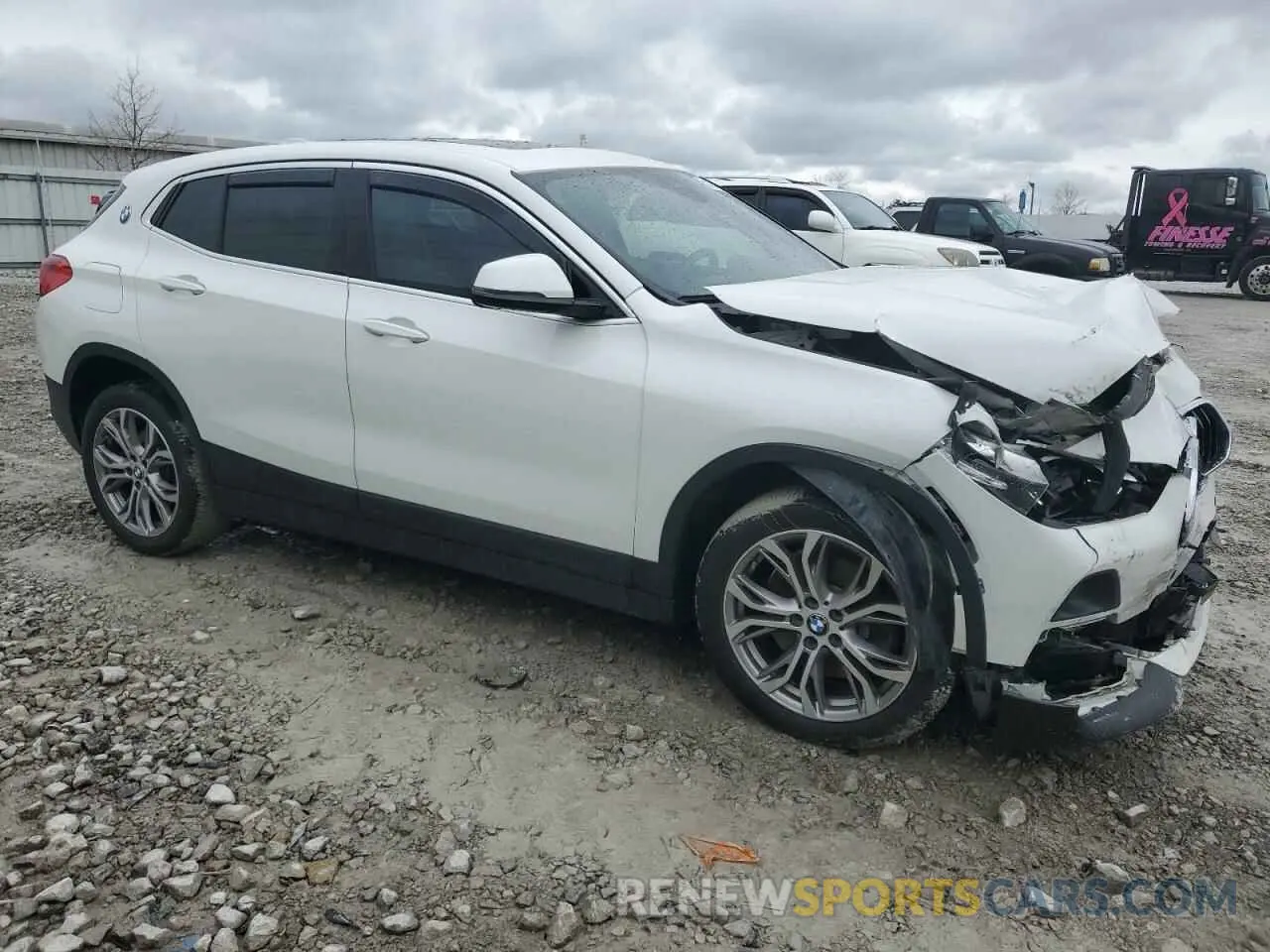 4 Photograph of a damaged car WBXYJ5C58K5N18788 BMW X2 2019
