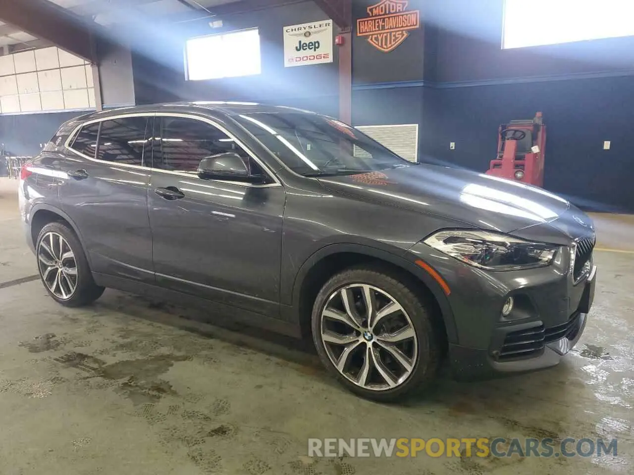 4 Photograph of a damaged car WBXYJ5C58K5N87206 BMW X2 2019