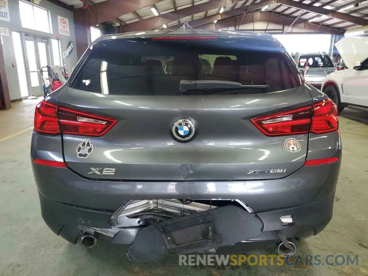 6 Photograph of a damaged car WBXYJ5C58K5N87206 BMW X2 2019