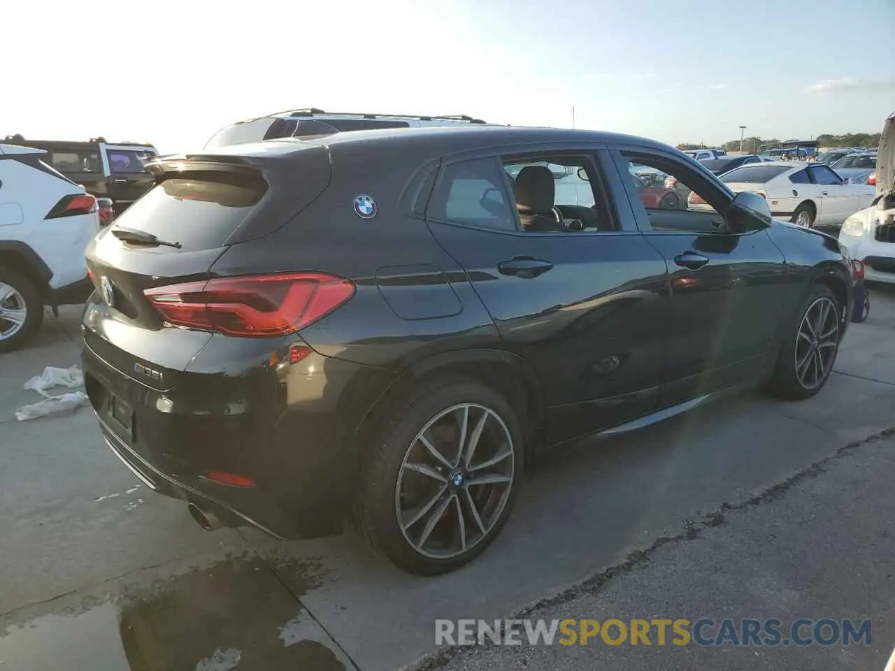 3 Photograph of a damaged car WBXYN1C50KEF29400 BMW X2 2019