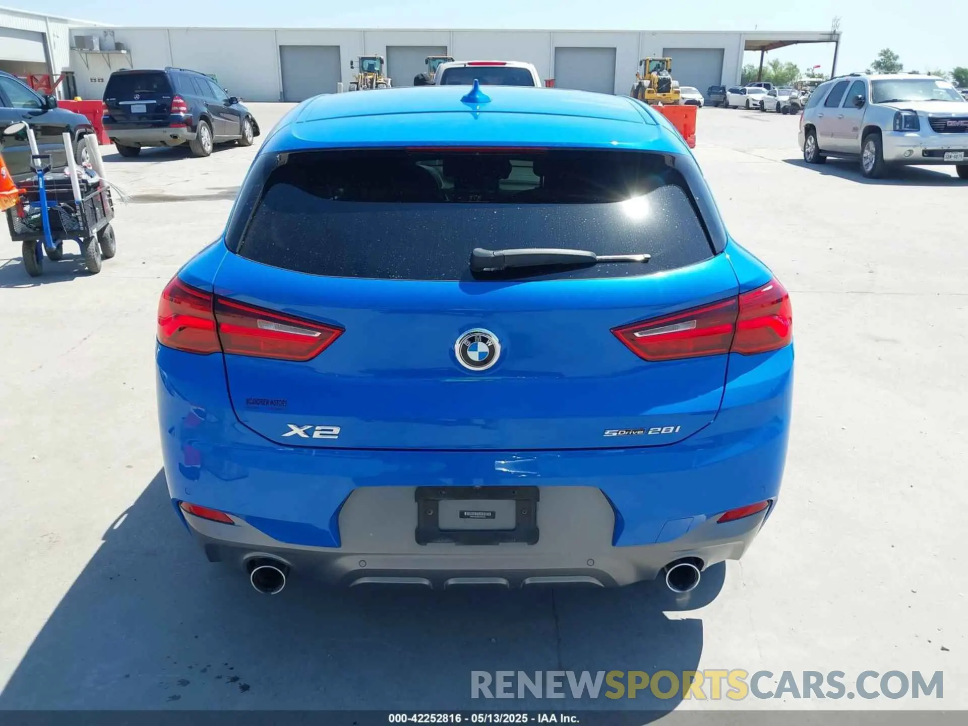 16 Photograph of a damaged car WBXYH9C02L5P23435 BMW X2 2020