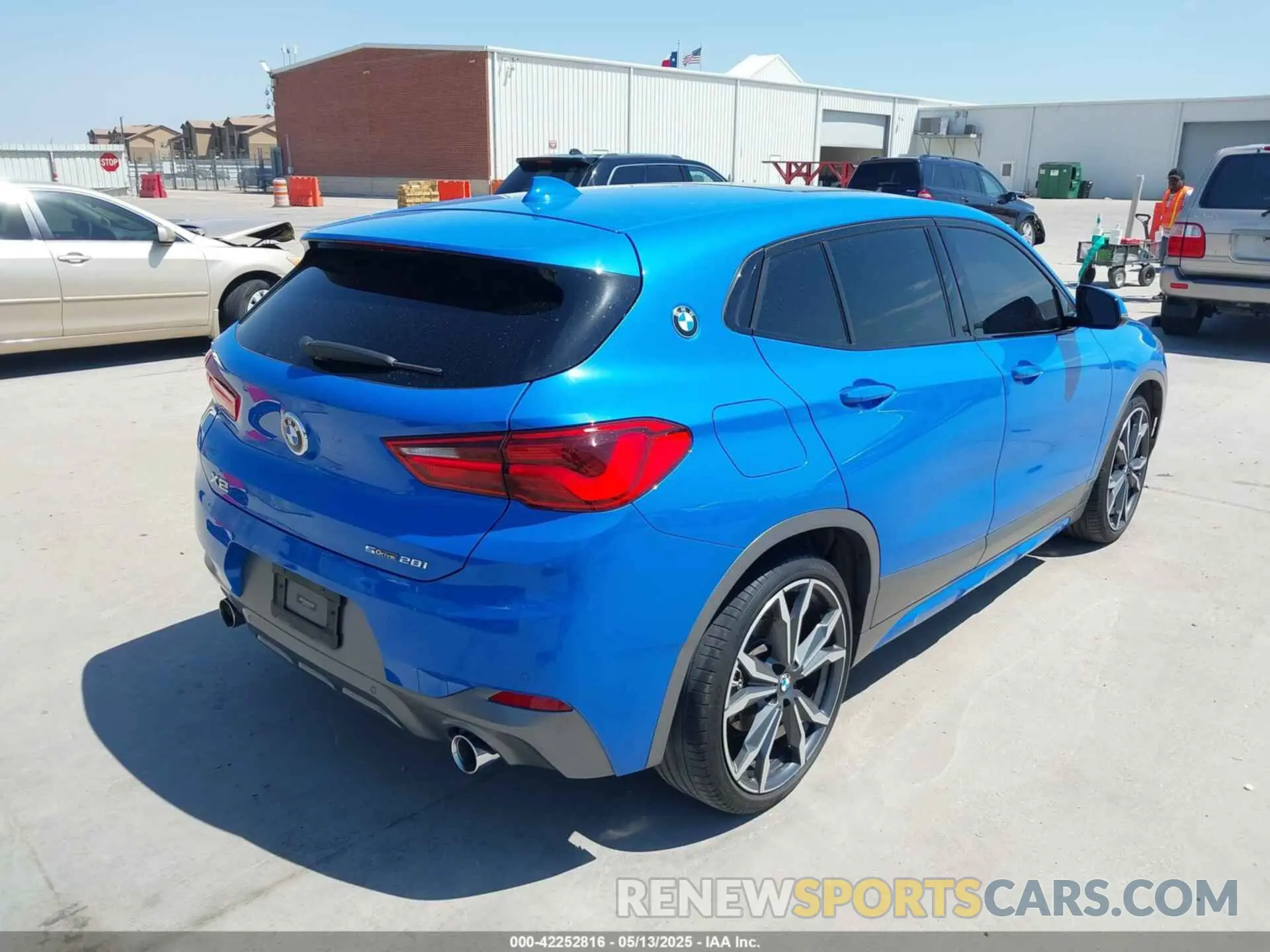 4 Photograph of a damaged car WBXYH9C02L5P23435 BMW X2 2020