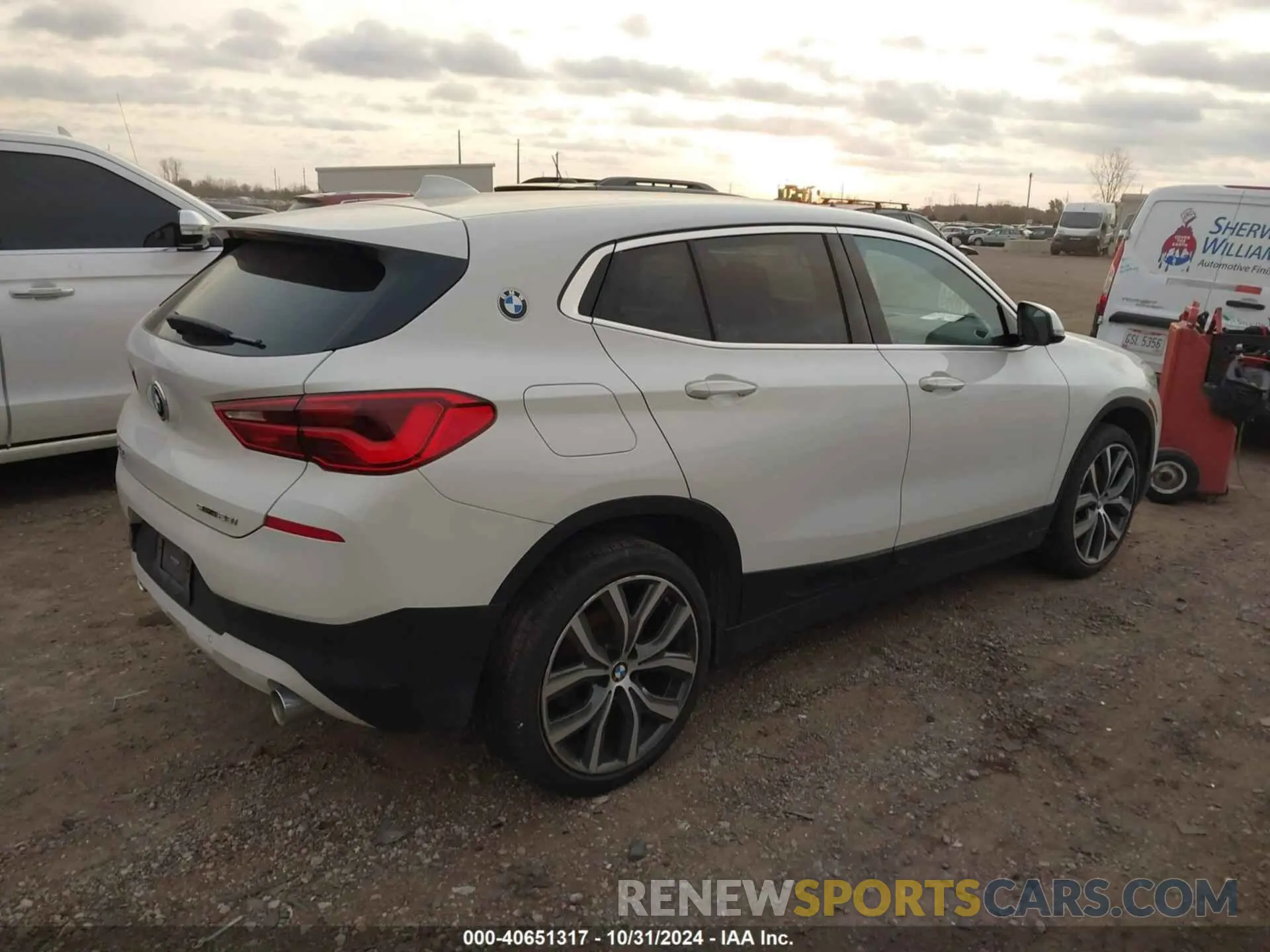 4 Photograph of a damaged car WBXYH9C02L5R10335 BMW X2 2020