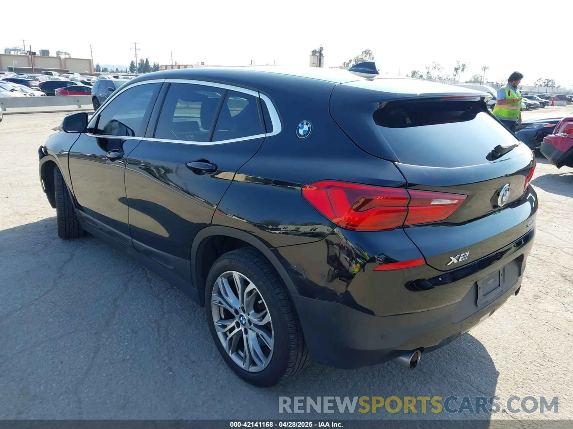 3 Photograph of a damaged car WBXYH9C03L5P15456 BMW X2 2020