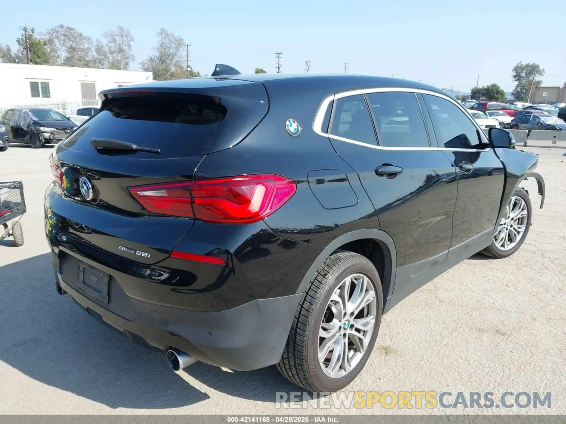 4 Photograph of a damaged car WBXYH9C03L5P15456 BMW X2 2020