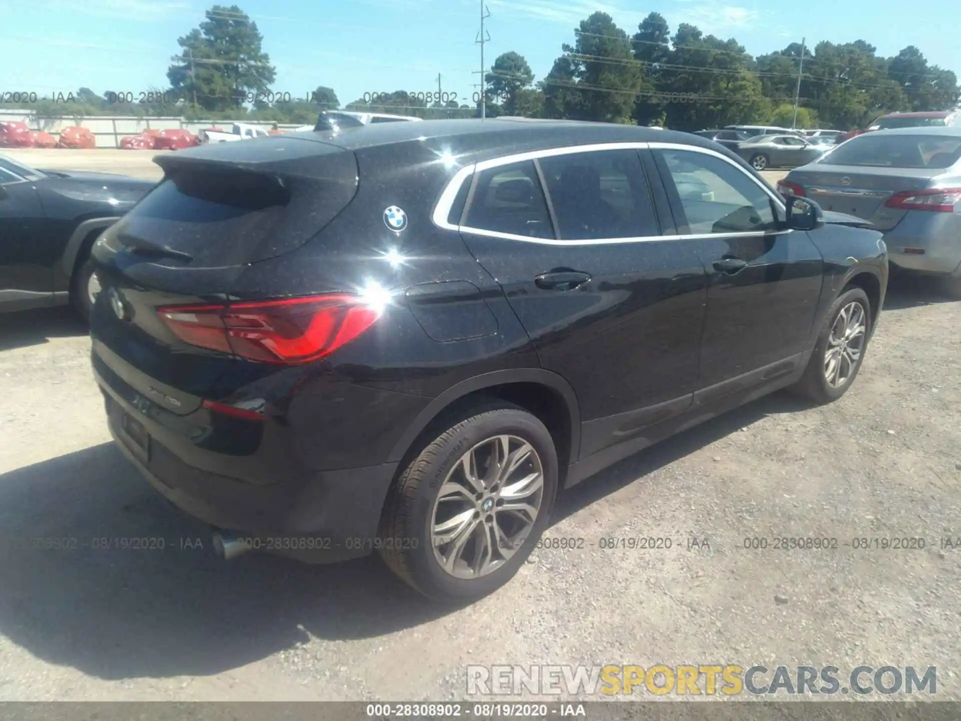 4 Photograph of a damaged car WBXYH9C04L5P17801 BMW X2 2020