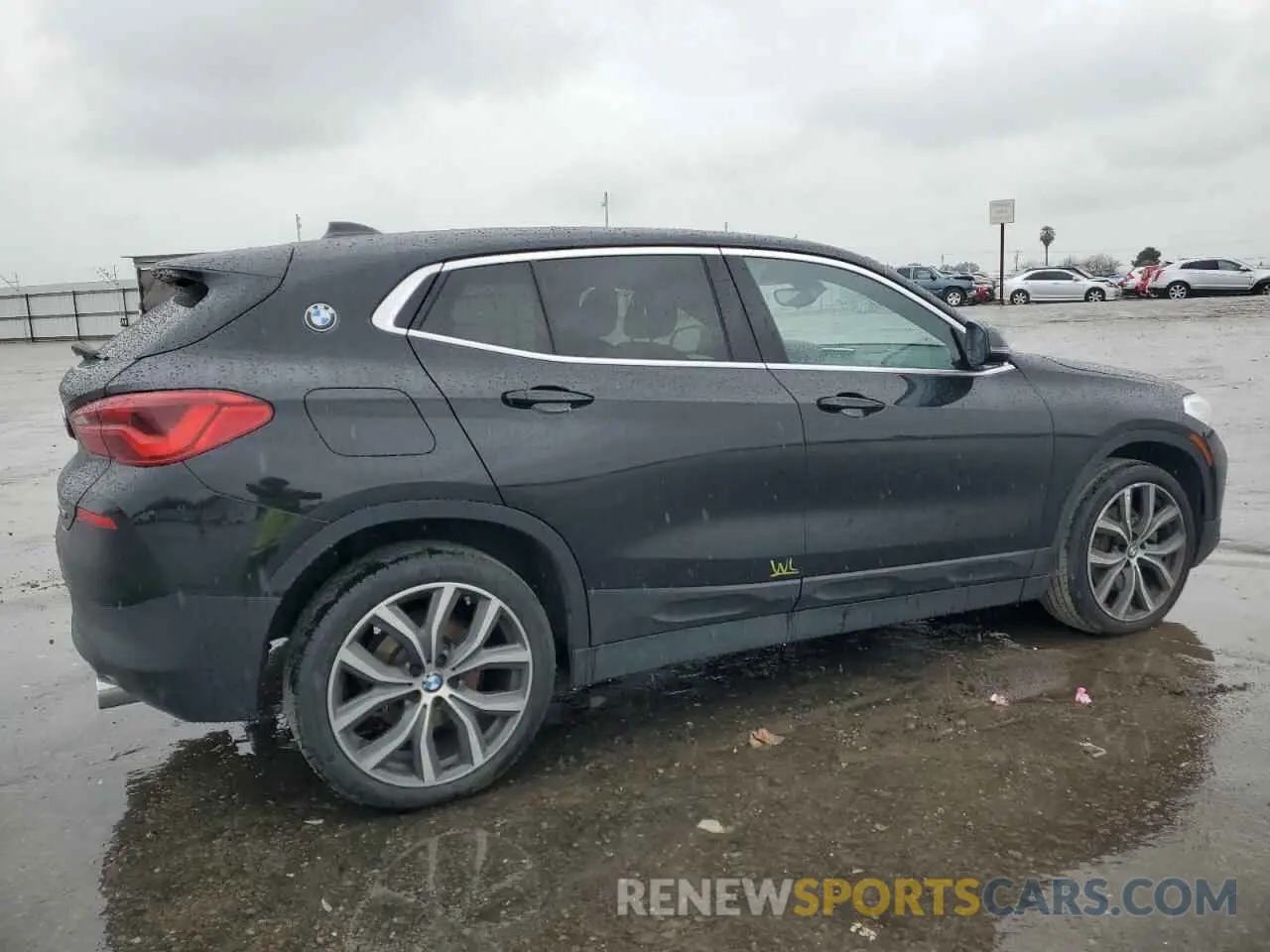 3 Photograph of a damaged car WBXYH9C05L5P05463 BMW X2 2020