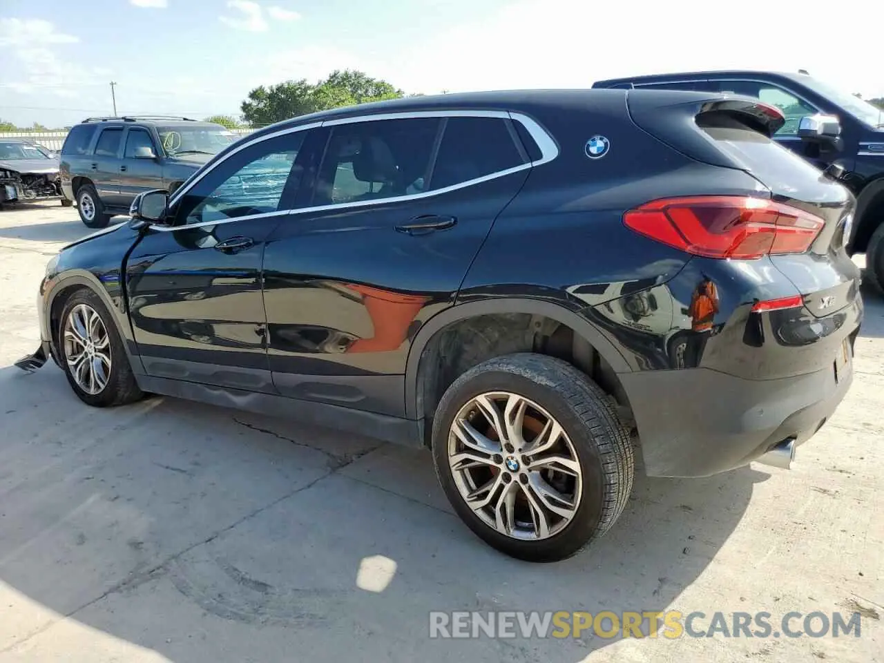 2 Photograph of a damaged car WBXYH9C05L5R16811 BMW X2 2020